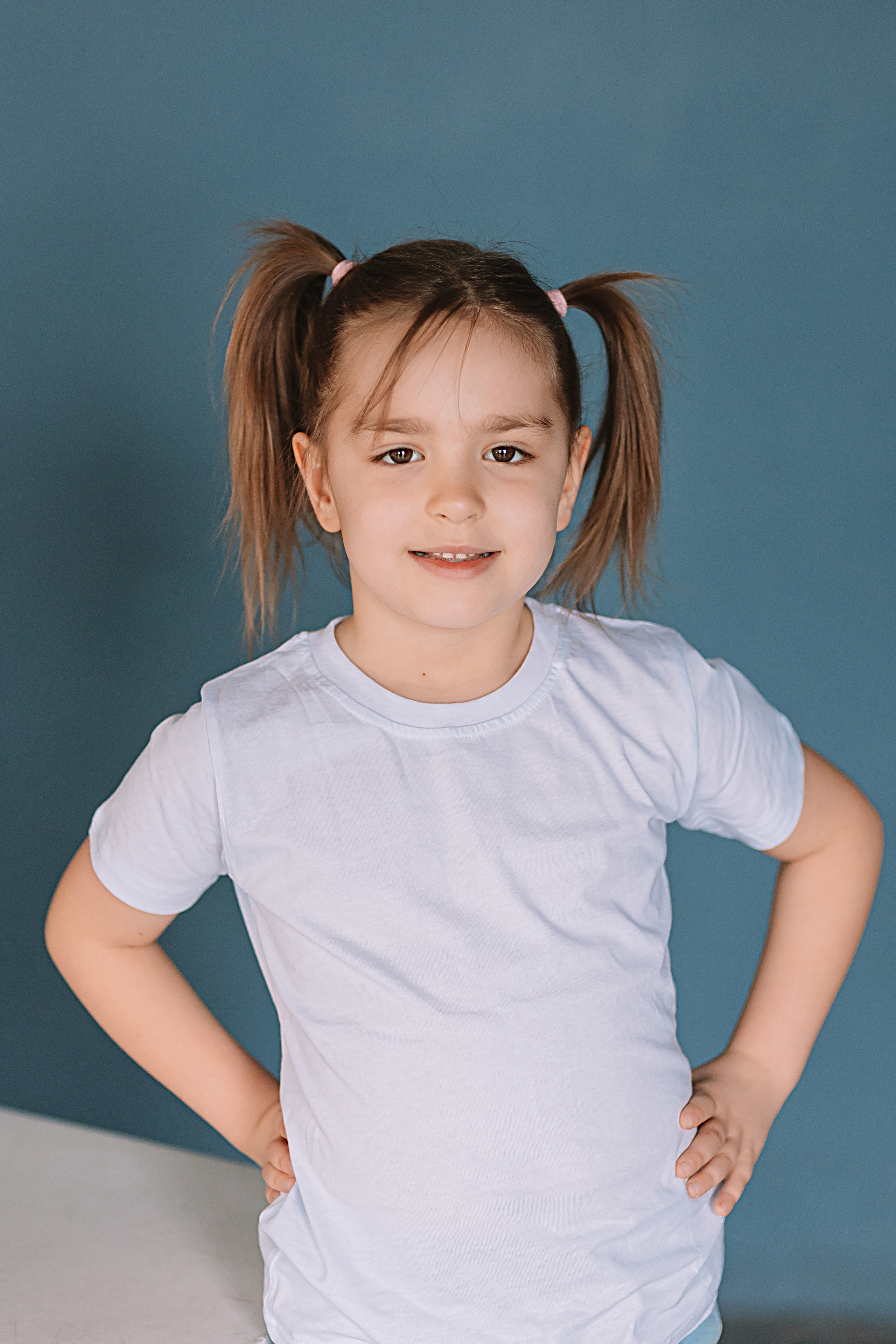 Садик в фотостудии. Семейный фотограф Тюмень, фотограф на роды Салмина Мария