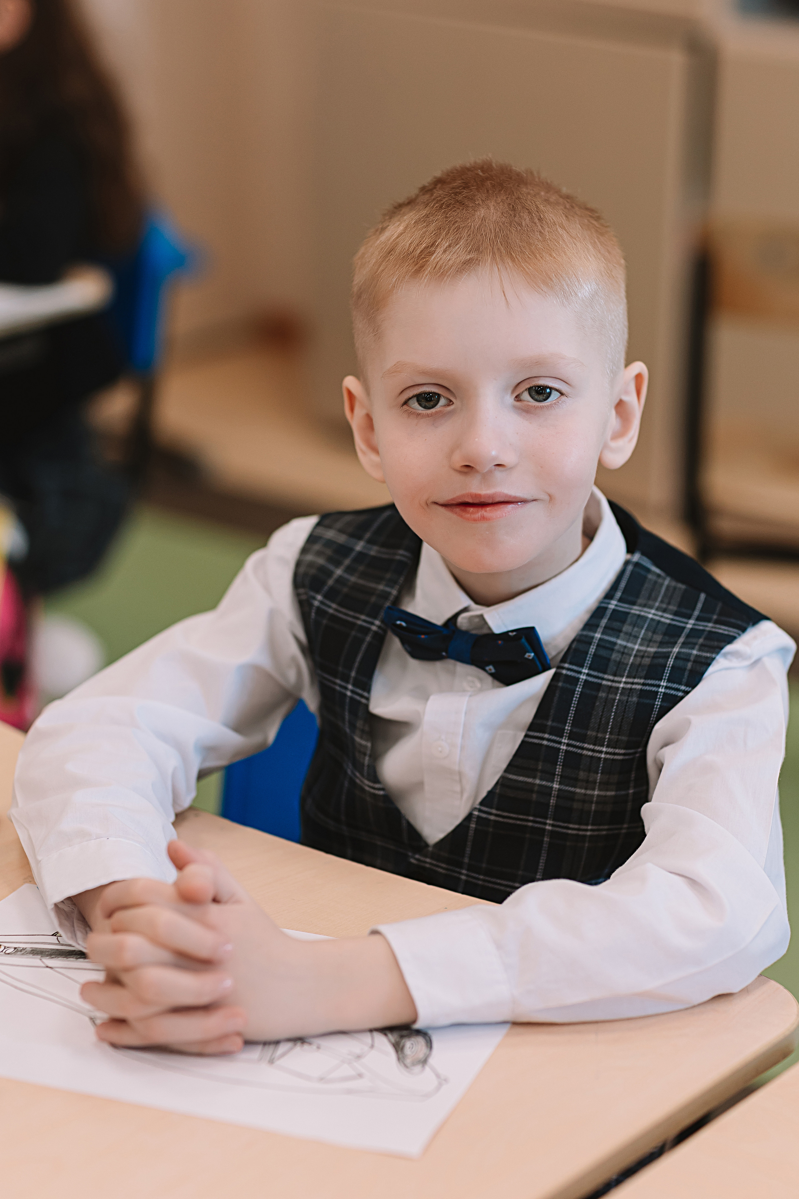 1 класс в кабинете. Семейный фотограф Тюмень, фотограф на роды Салмина Мария