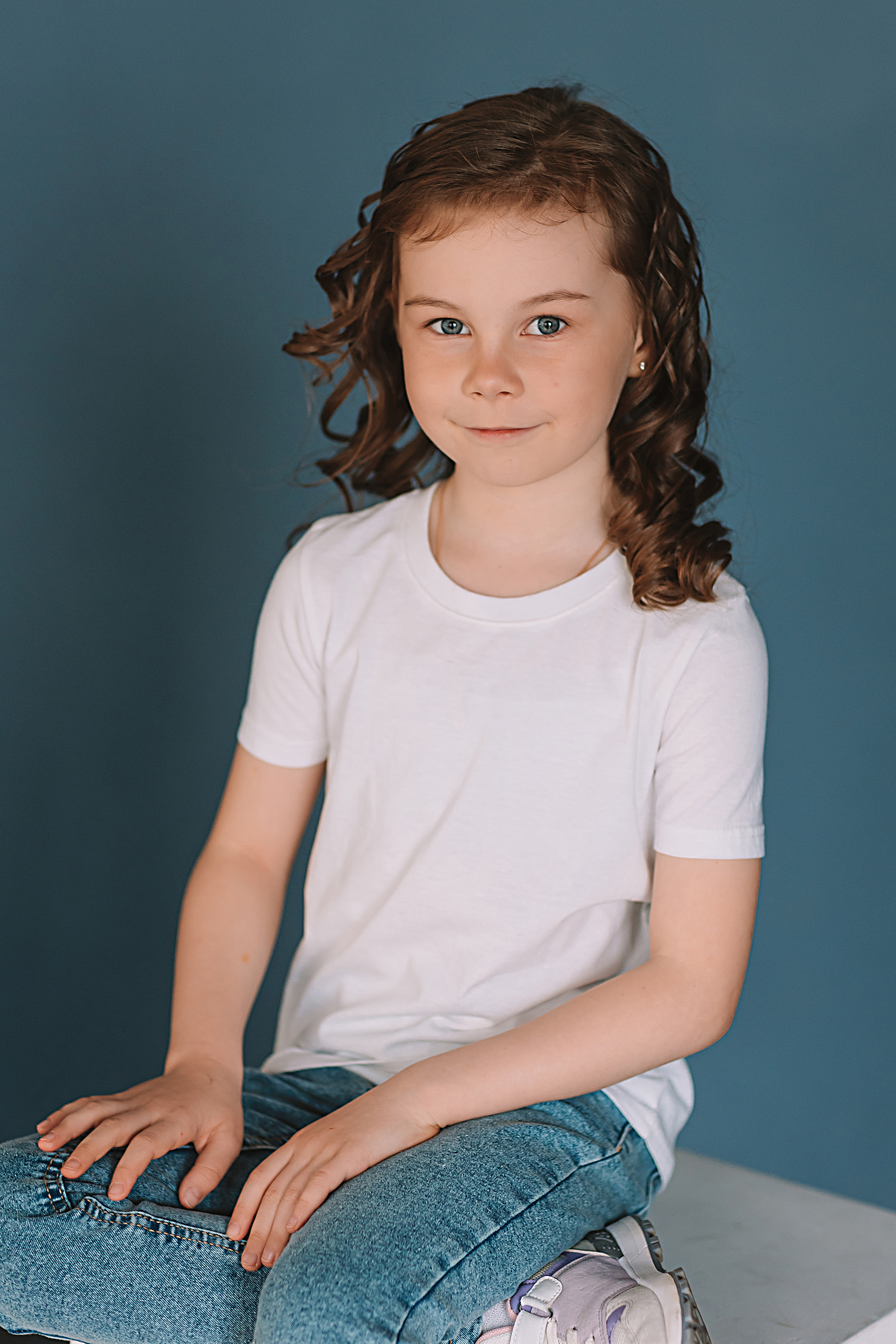 Садик в фотостудии. Семейный фотограф Тюмень, фотограф на роды Салмина Мария