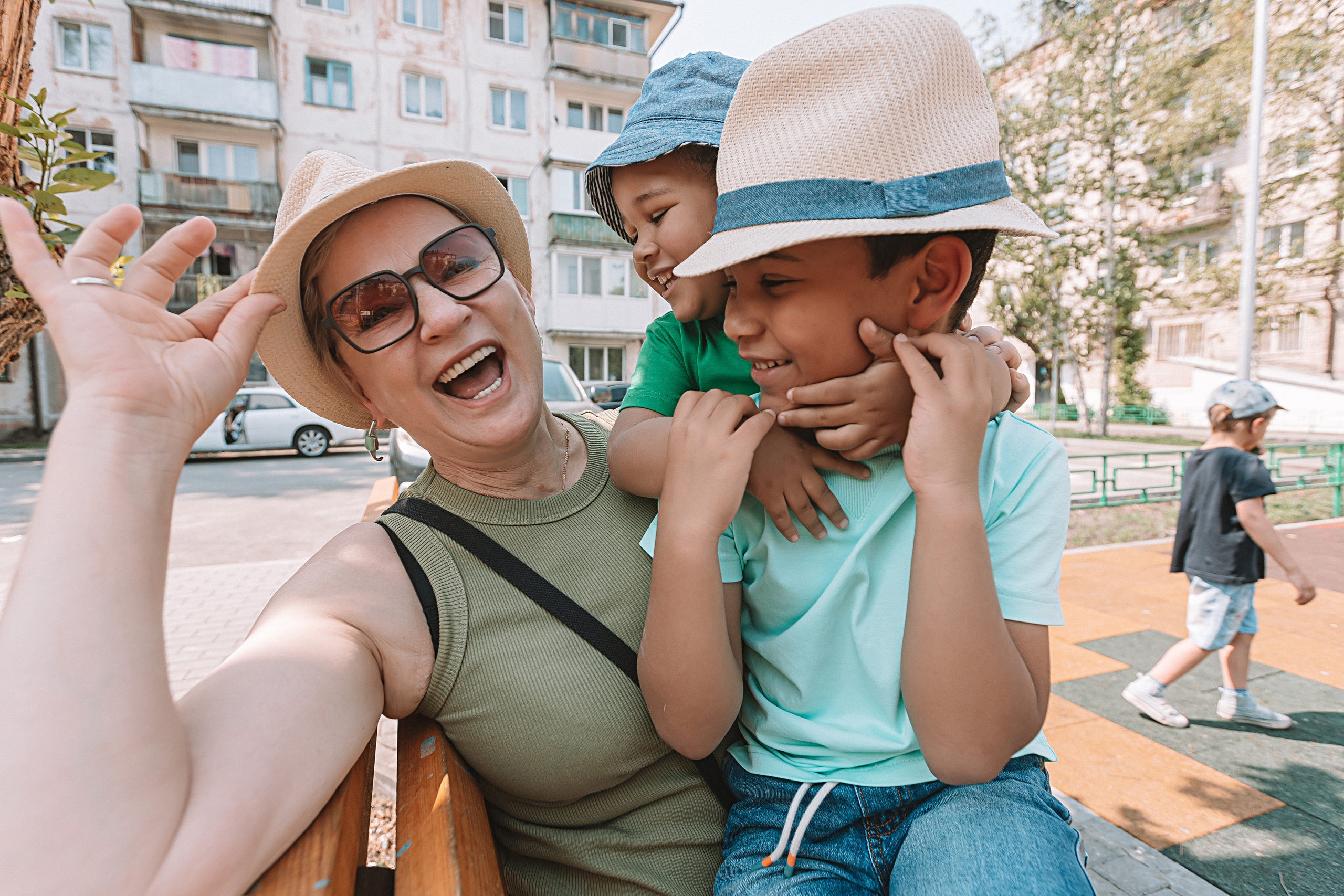Один день в саду (частный). Семейный фотограф Тюмень, фотограф на роды Салмина Мария