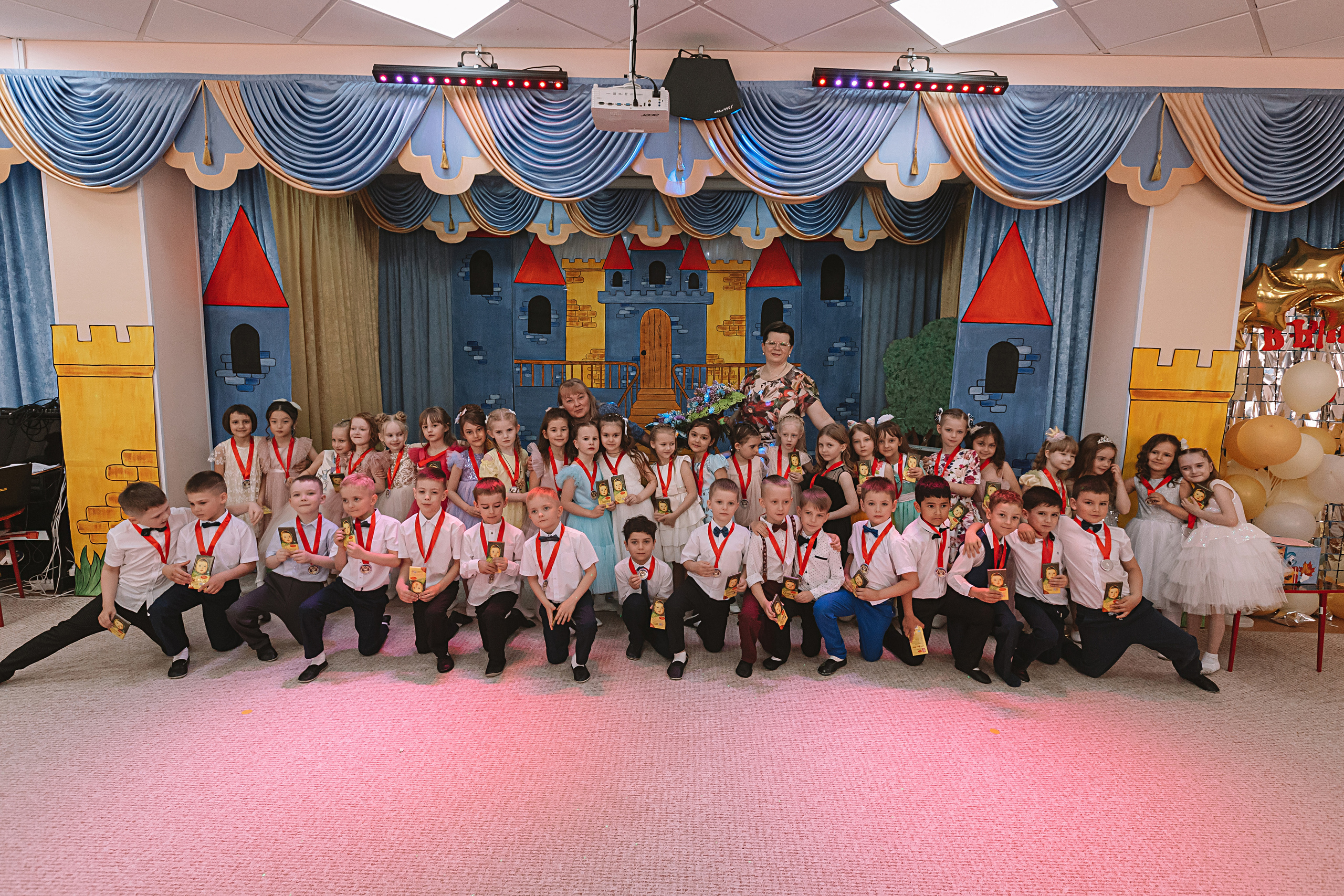 Выпускной детский сад. Семейный фотограф Тюмень, фотограф на роды Салмина Мария