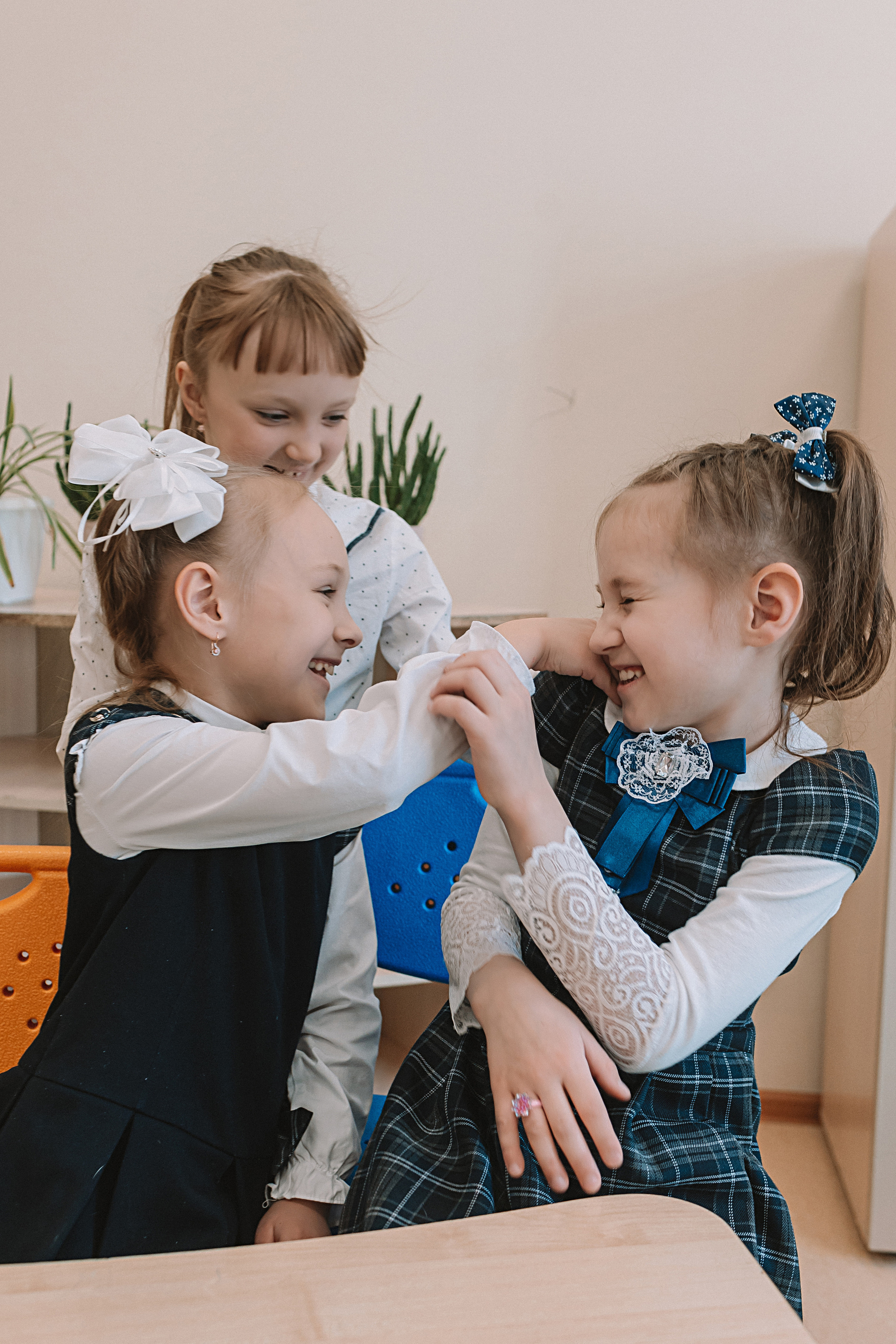 1 класс в кабинете. Семейный фотограф Тюмень, фотограф на роды Салмина Мария