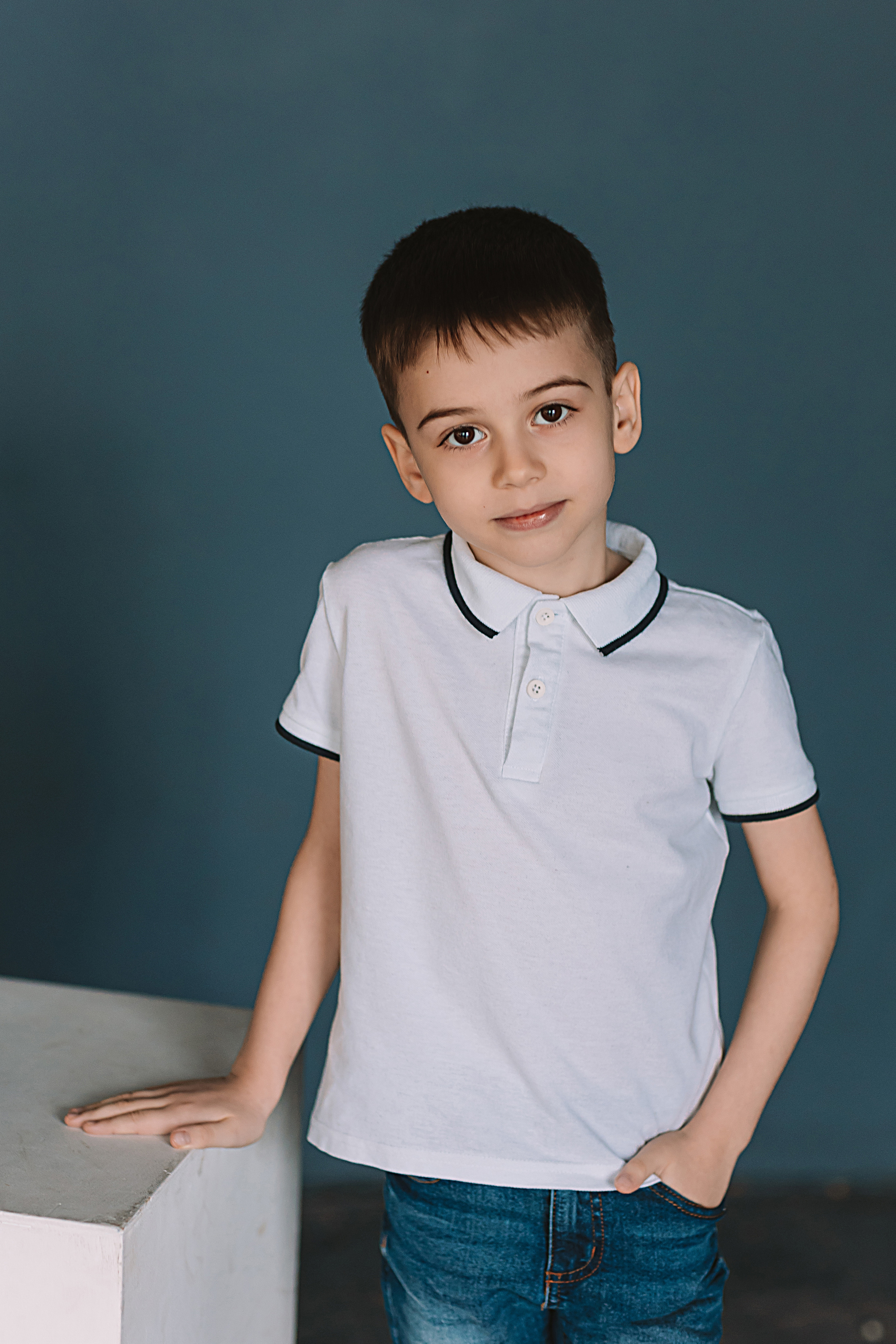 Садик в фотостудии. Семейный фотограф Тюмень, фотограф на роды Салмина Мария