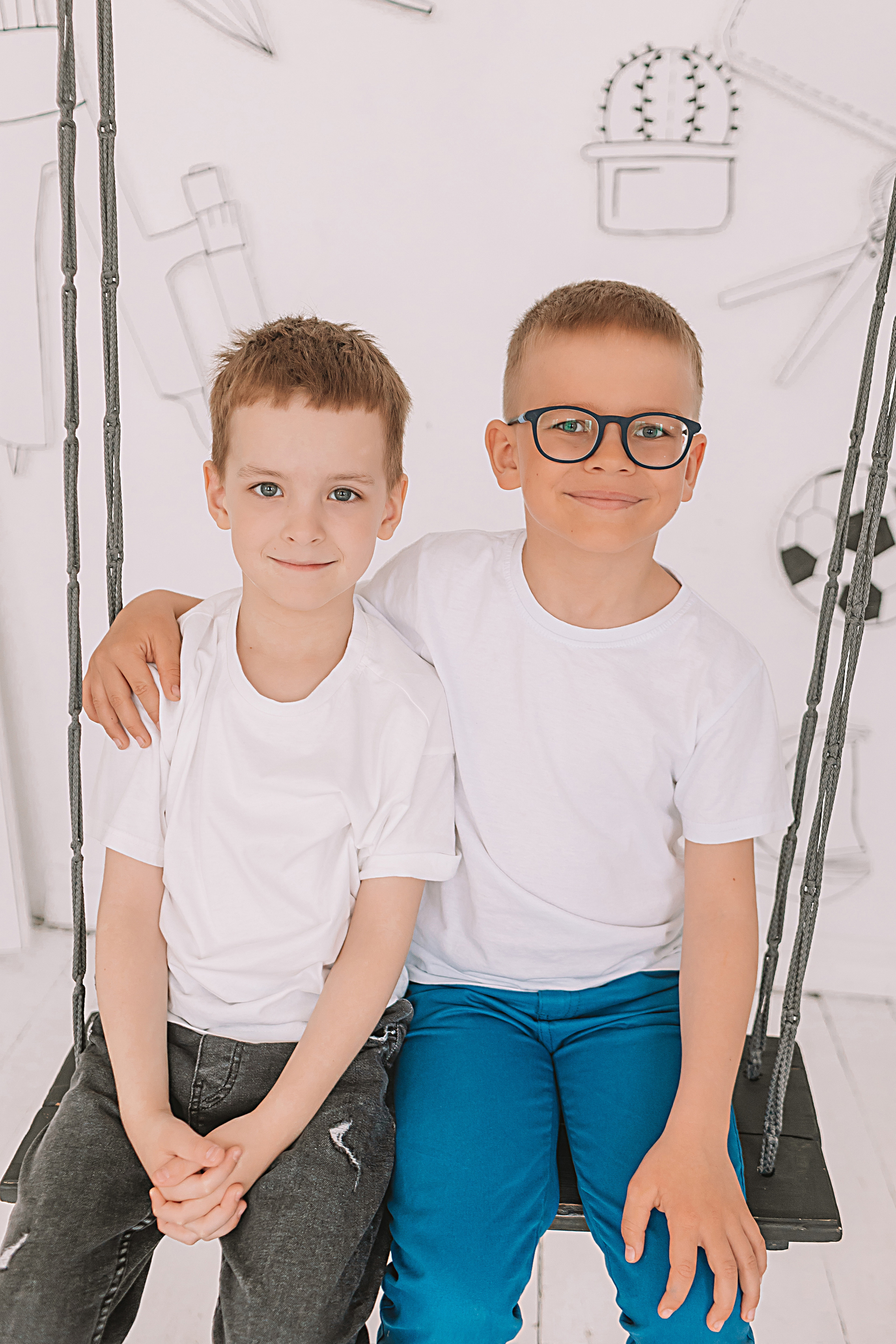 Садик в фотостудии. Семейный фотограф Тюмень, фотограф на роды Салмина Мария