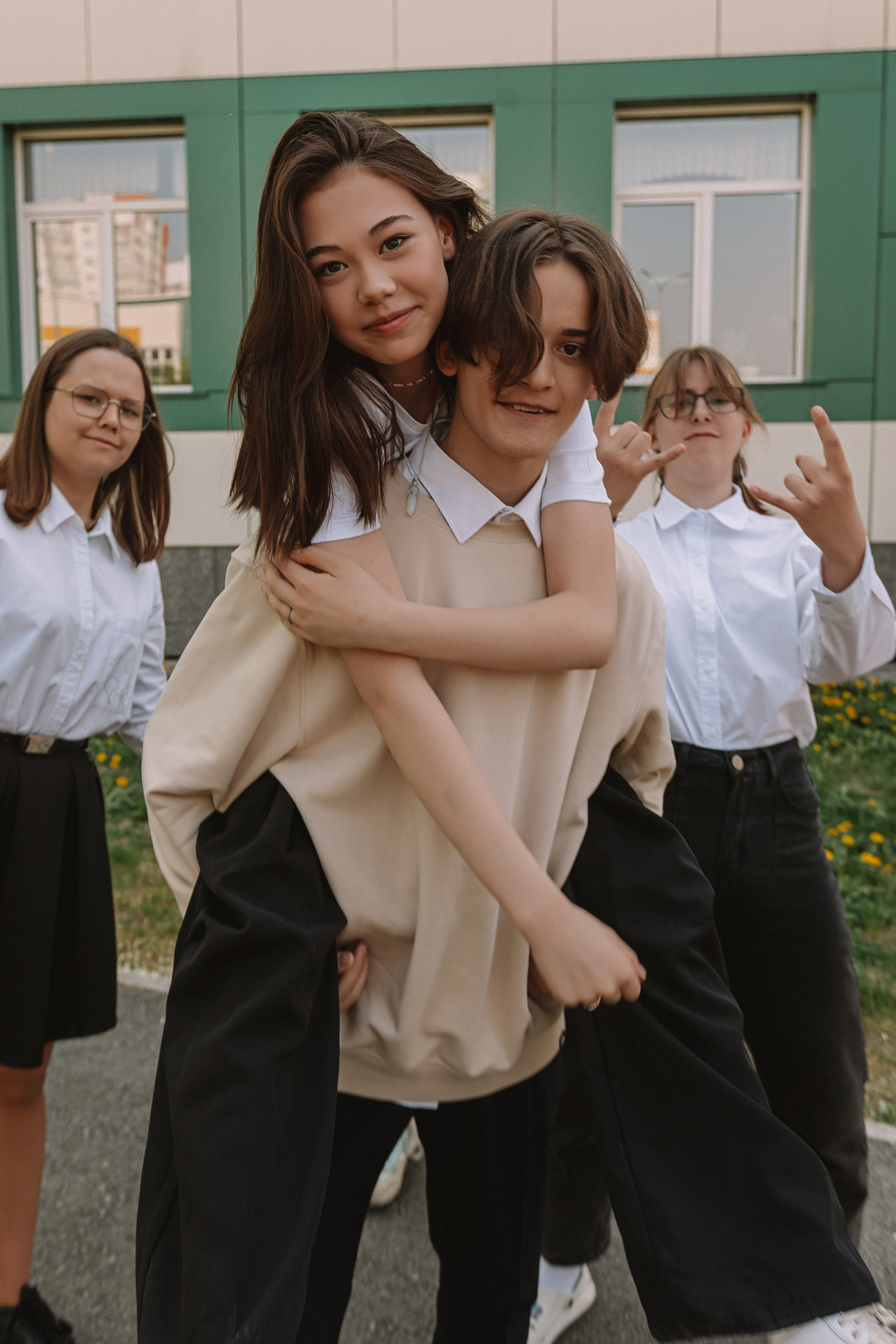 7 класс на улице. Семейный фотограф Тюмень, фотограф на роды Салмина Мария