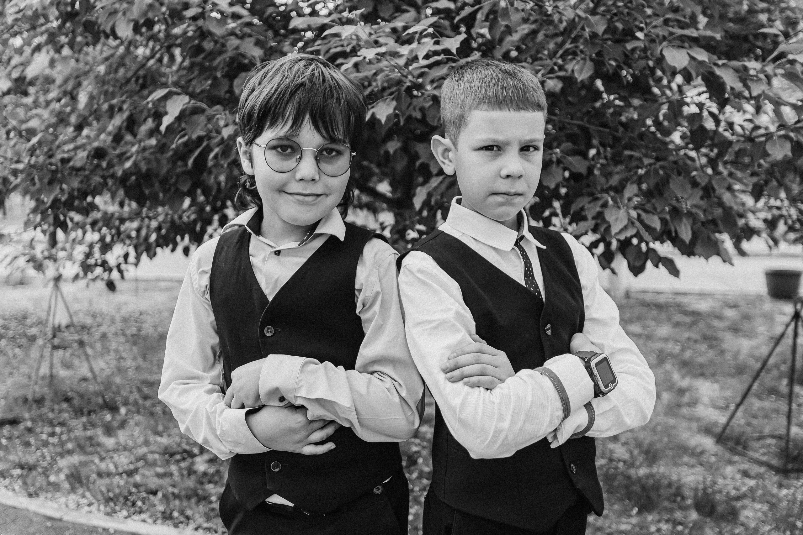 3 класс у школы. Семейный фотограф Тюмень, фотограф на роды Салмина Мария