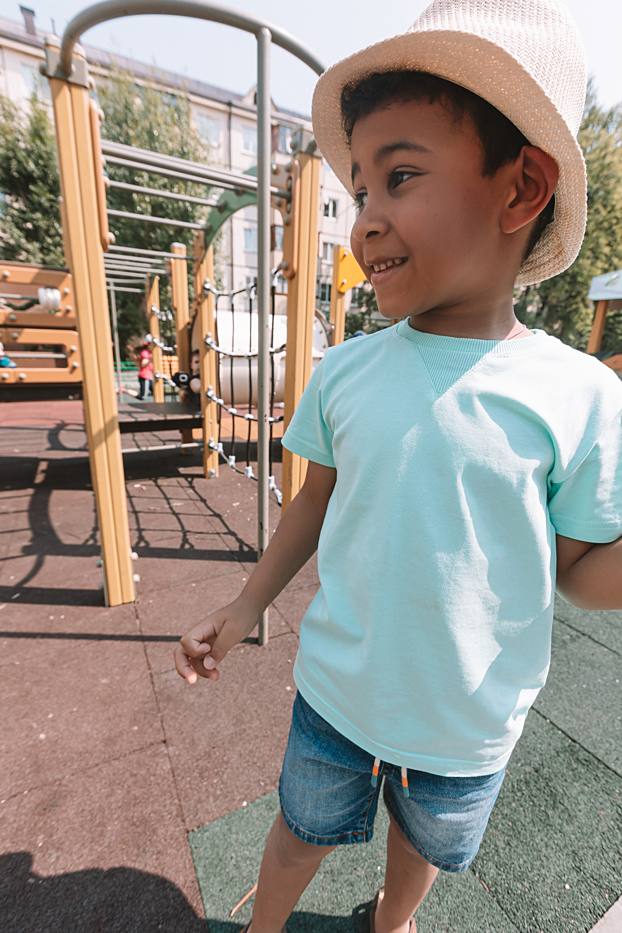 Один день в саду (частный). Семейный фотограф Тюмень, фотограф на роды Салмина Мария