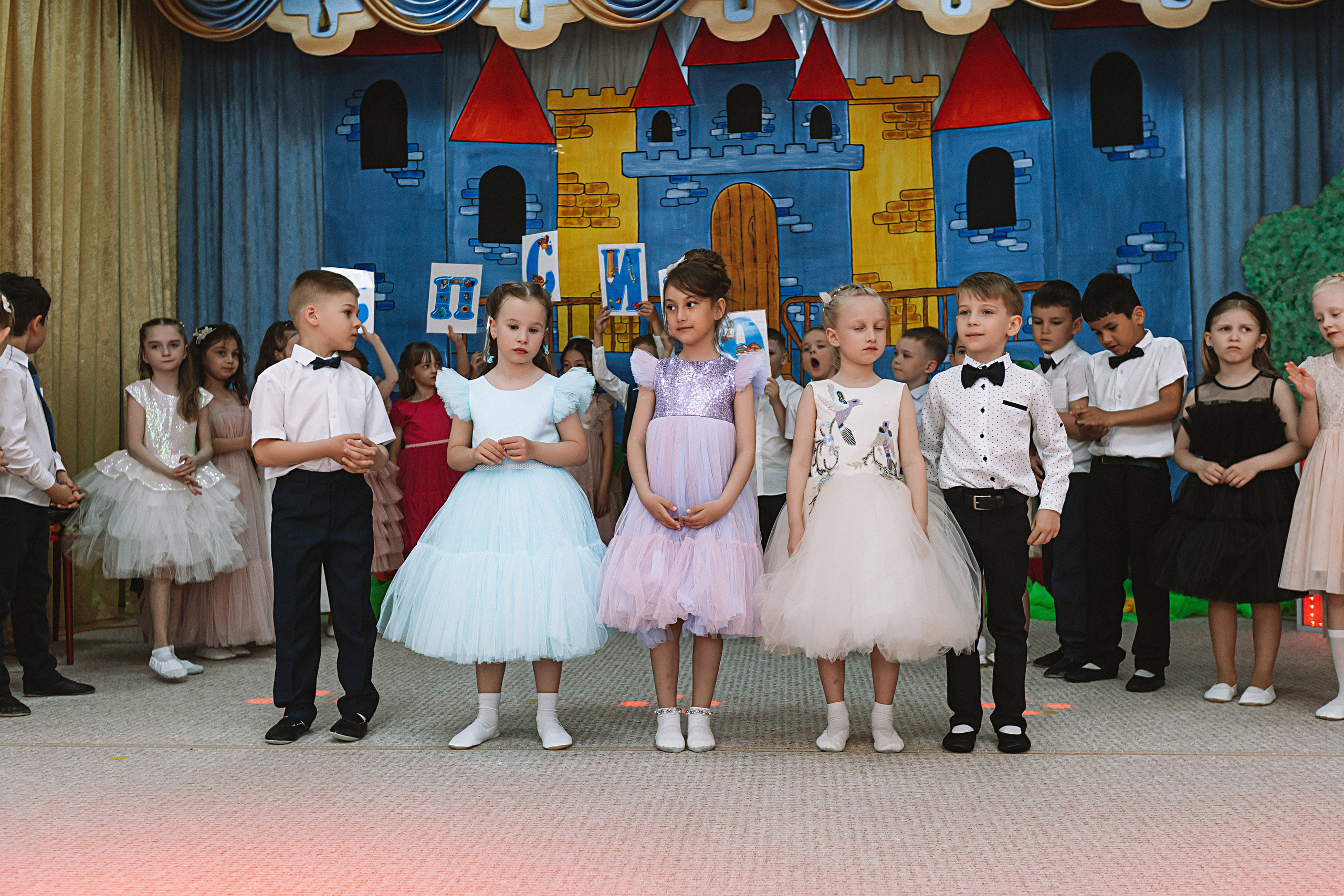 Выпускной детский сад. Семейный фотограф Тюмень, фотограф на роды Салмина Мария