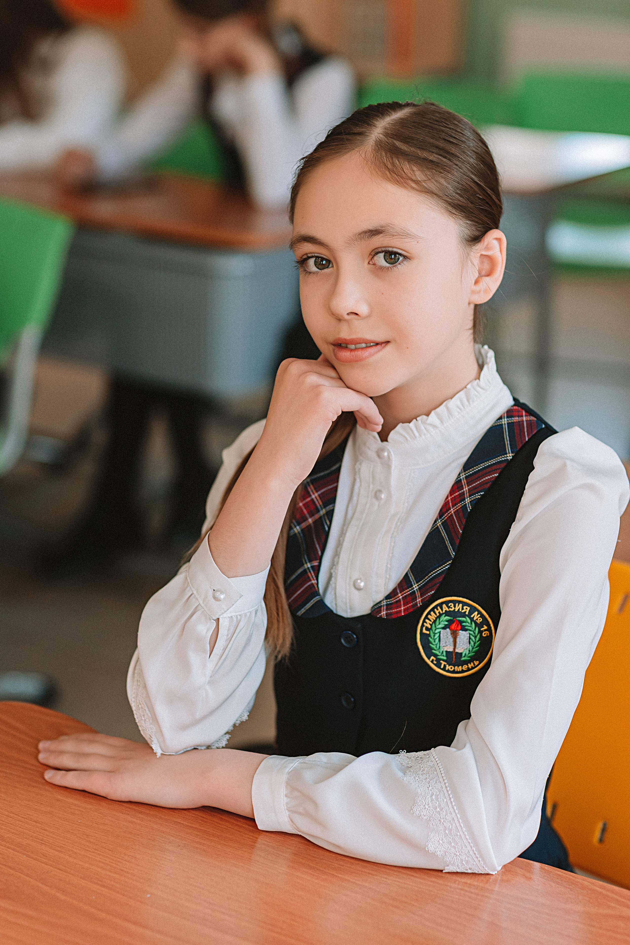 7 класс в кабинете. Семейный фотограф Тюмень, фотограф на роды Салмина Мария