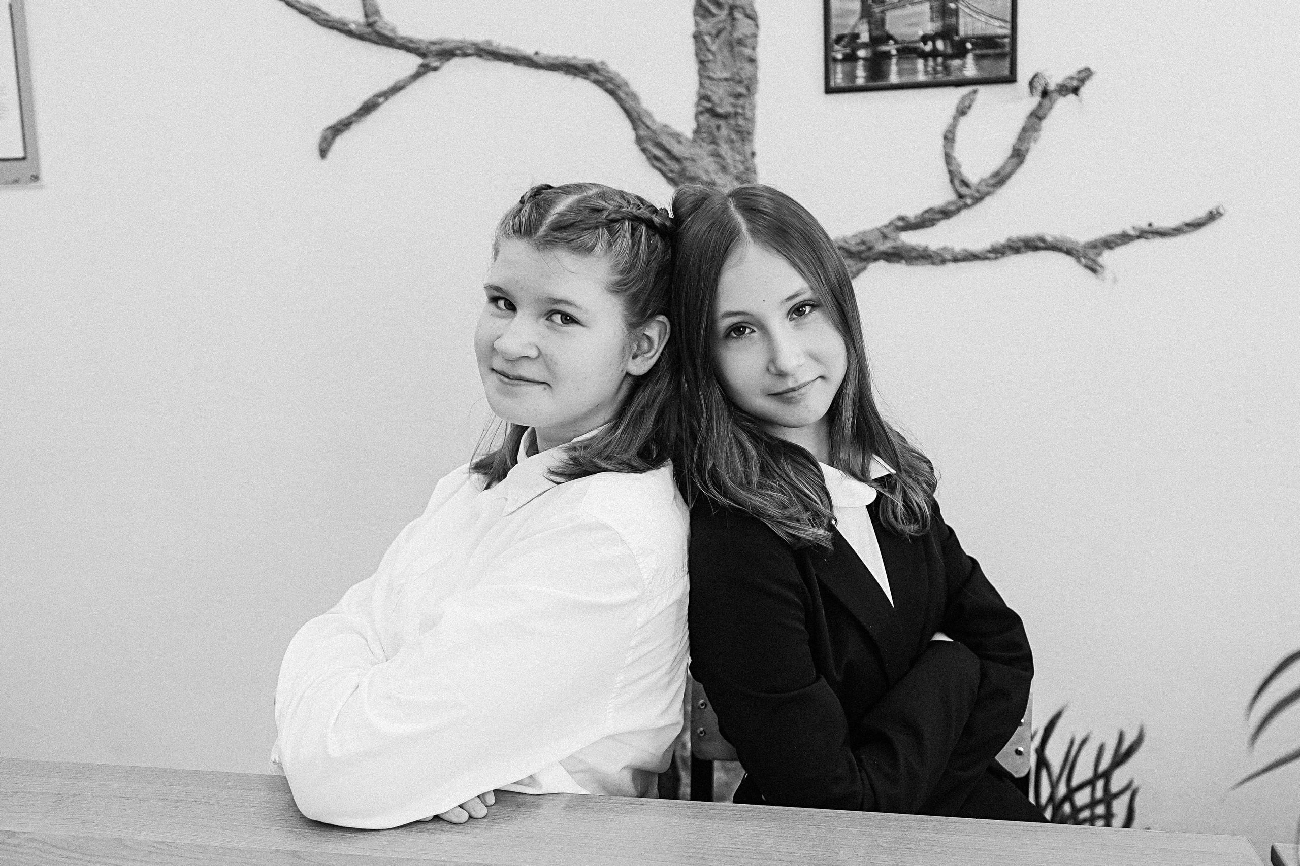 7 класс в стенах школы. Семейный фотограф Тюмень, фотограф на роды Салмина Мария