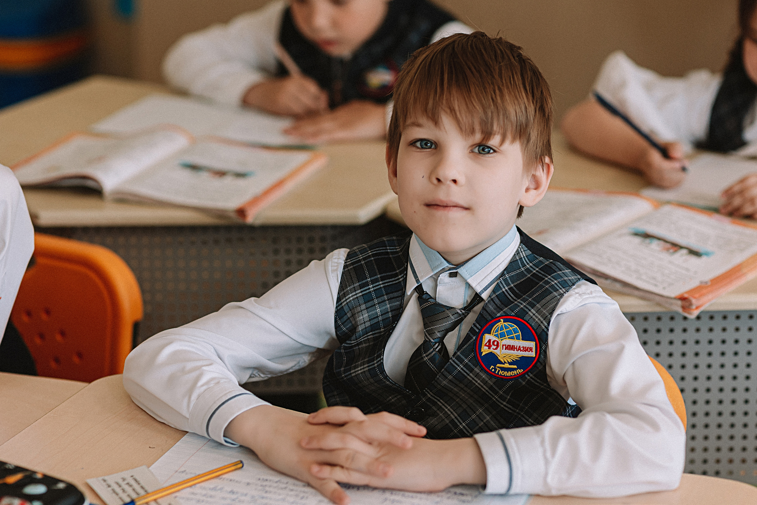 1 п фотосессия в классе. Семейный фотограф Тюмень, фотограф на роды Салмина Мария