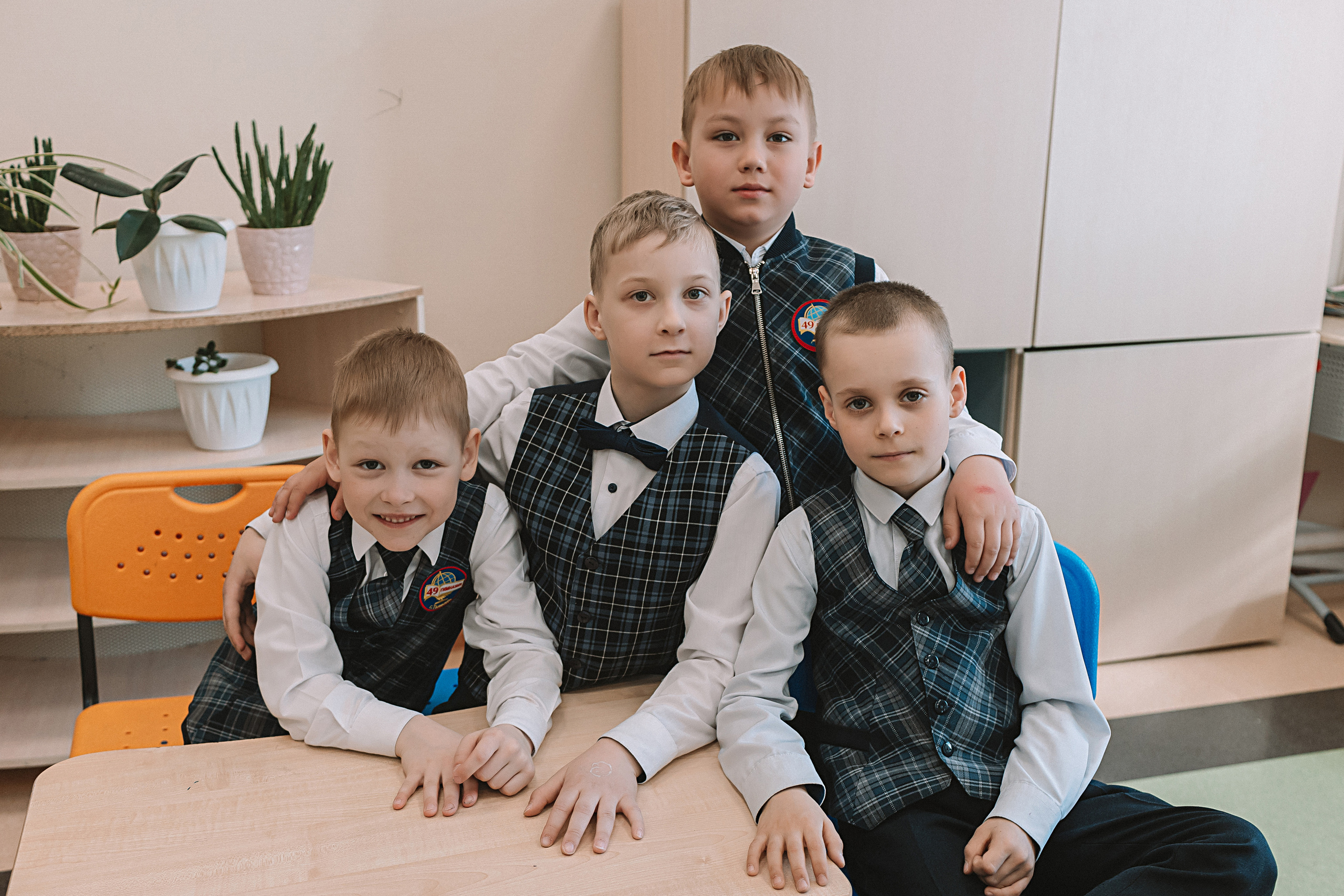 1 класс в кабинете. Семейный фотограф Тюмень, фотограф на роды Салмина Мария