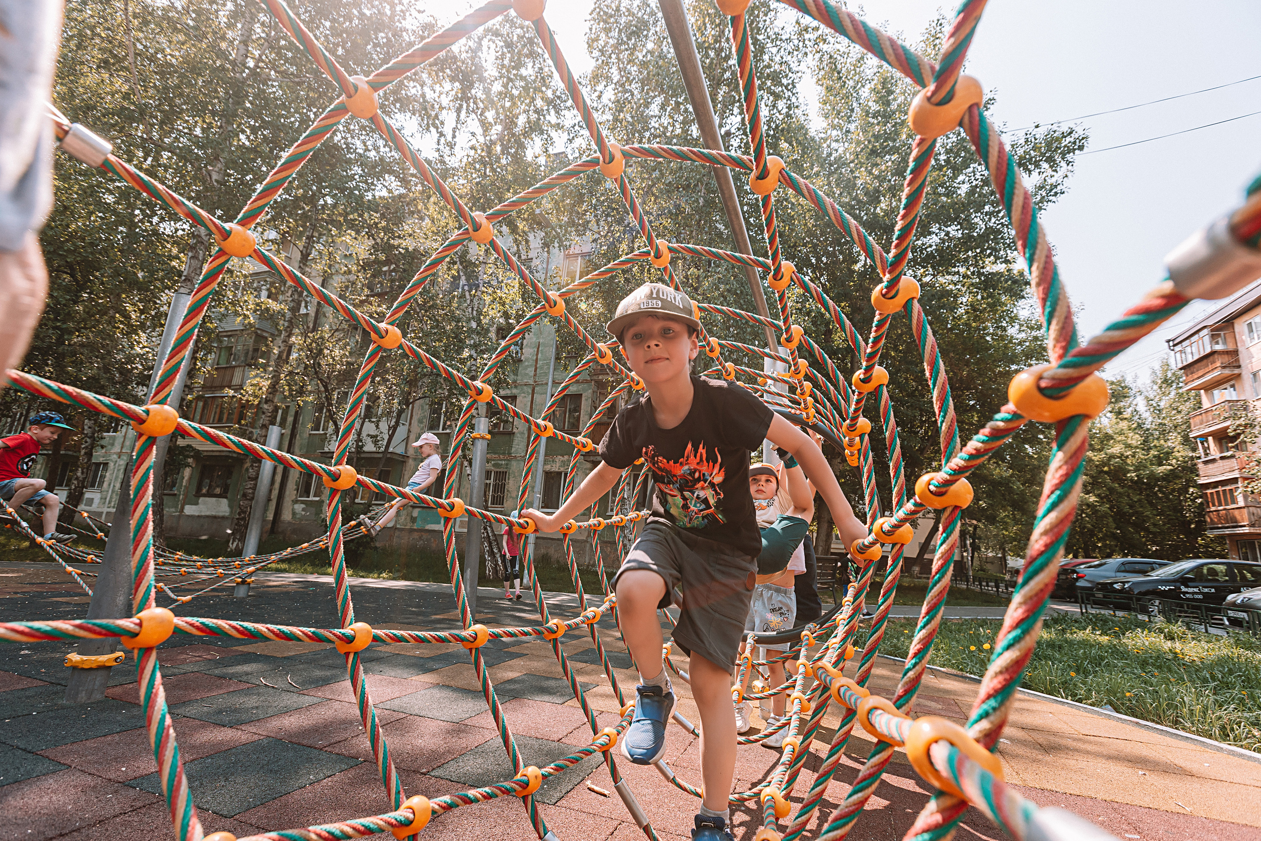 Один день в саду (частный). Семейный фотограф Тюмень, фотограф на роды Салмина Мария