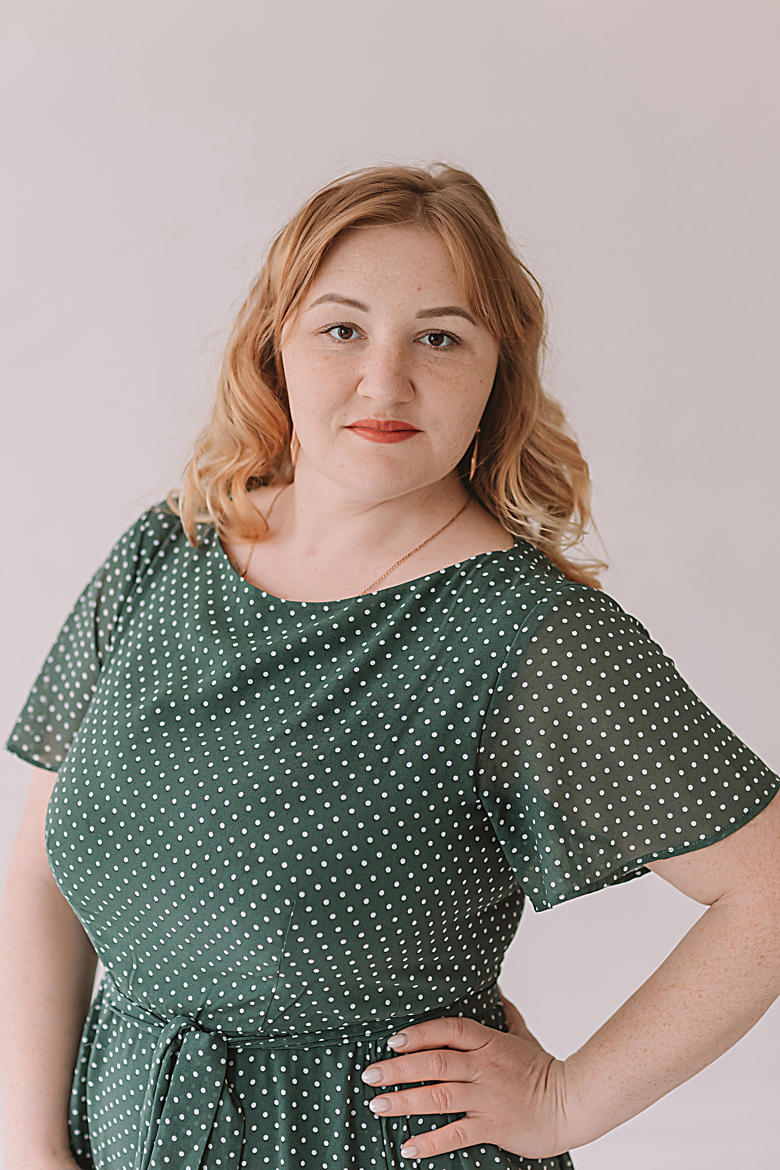 Садик в фотостудии. Семейный фотограф Тюмень, фотограф на роды Салмина Мария