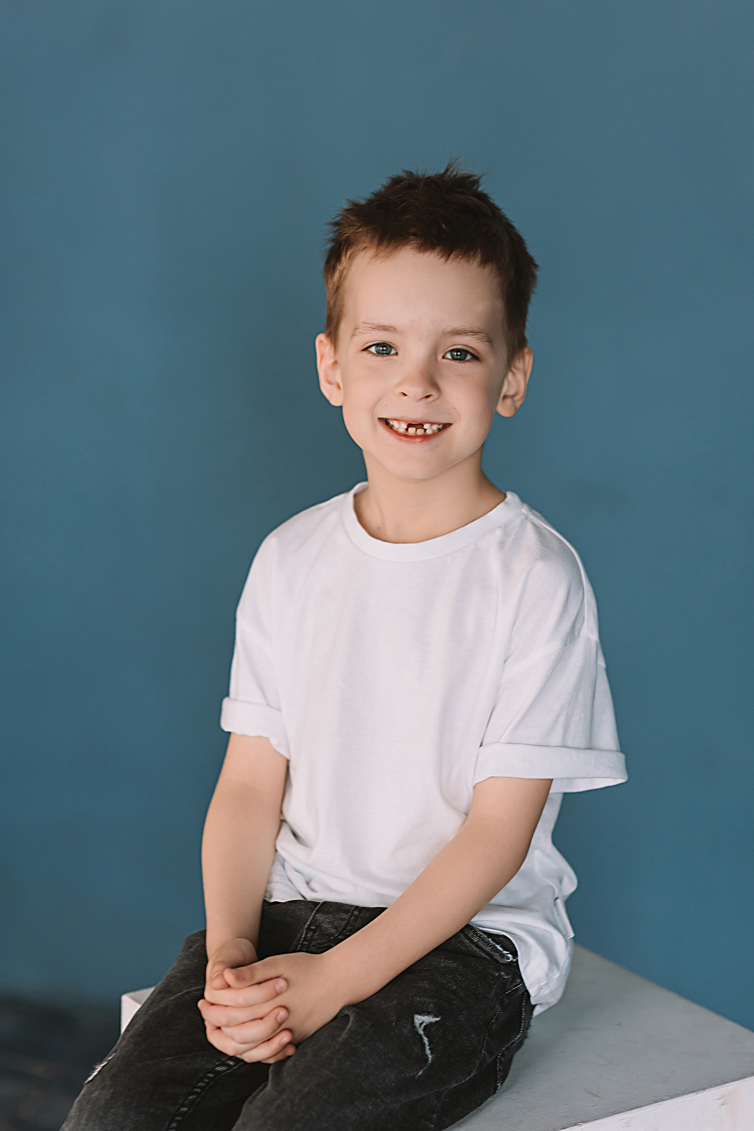 Садик в фотостудии. Семейный фотограф Тюмень, фотограф на роды Салмина Мария