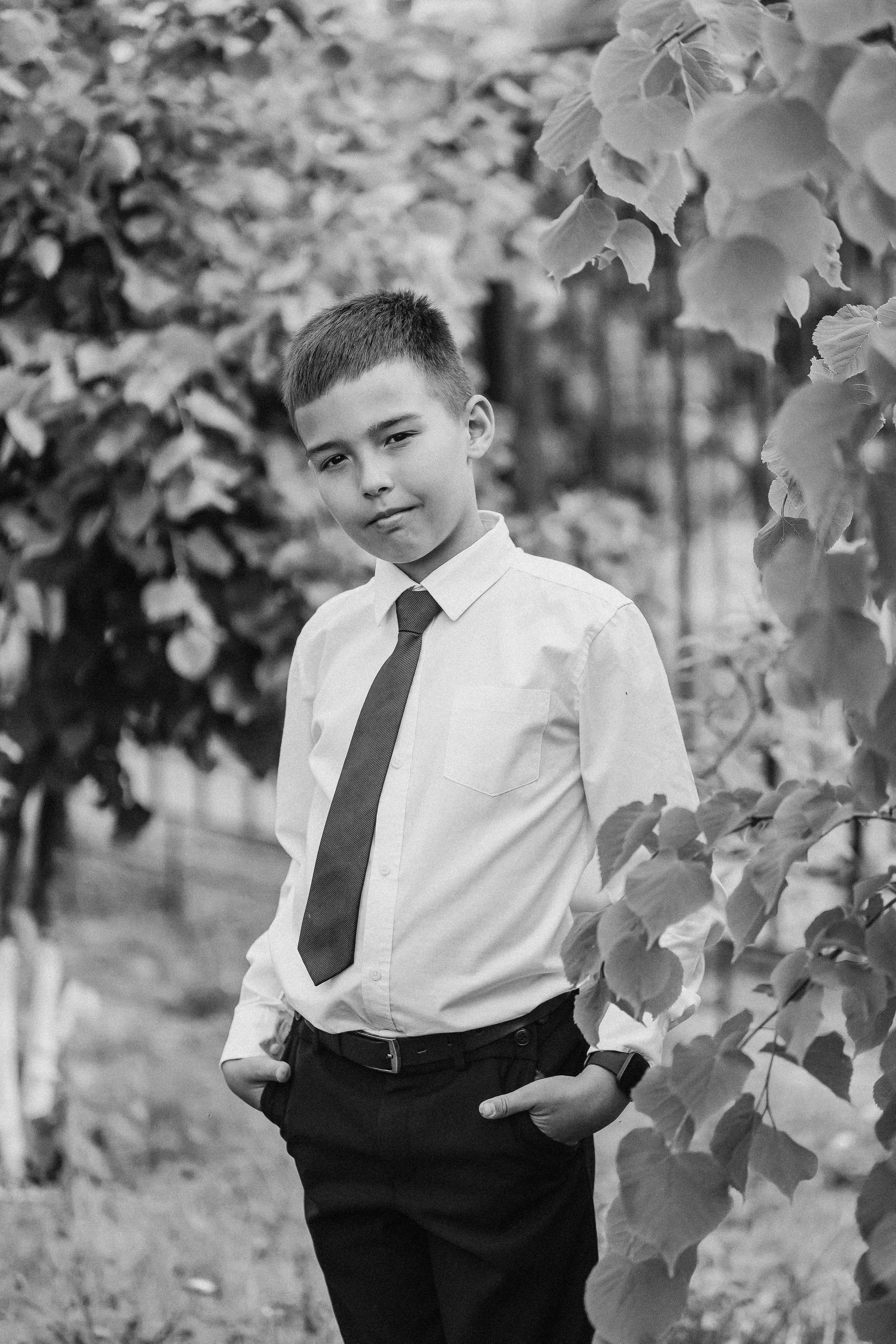 3 класс у школы. Семейный фотограф Тюмень, фотограф на роды Салмина Мария