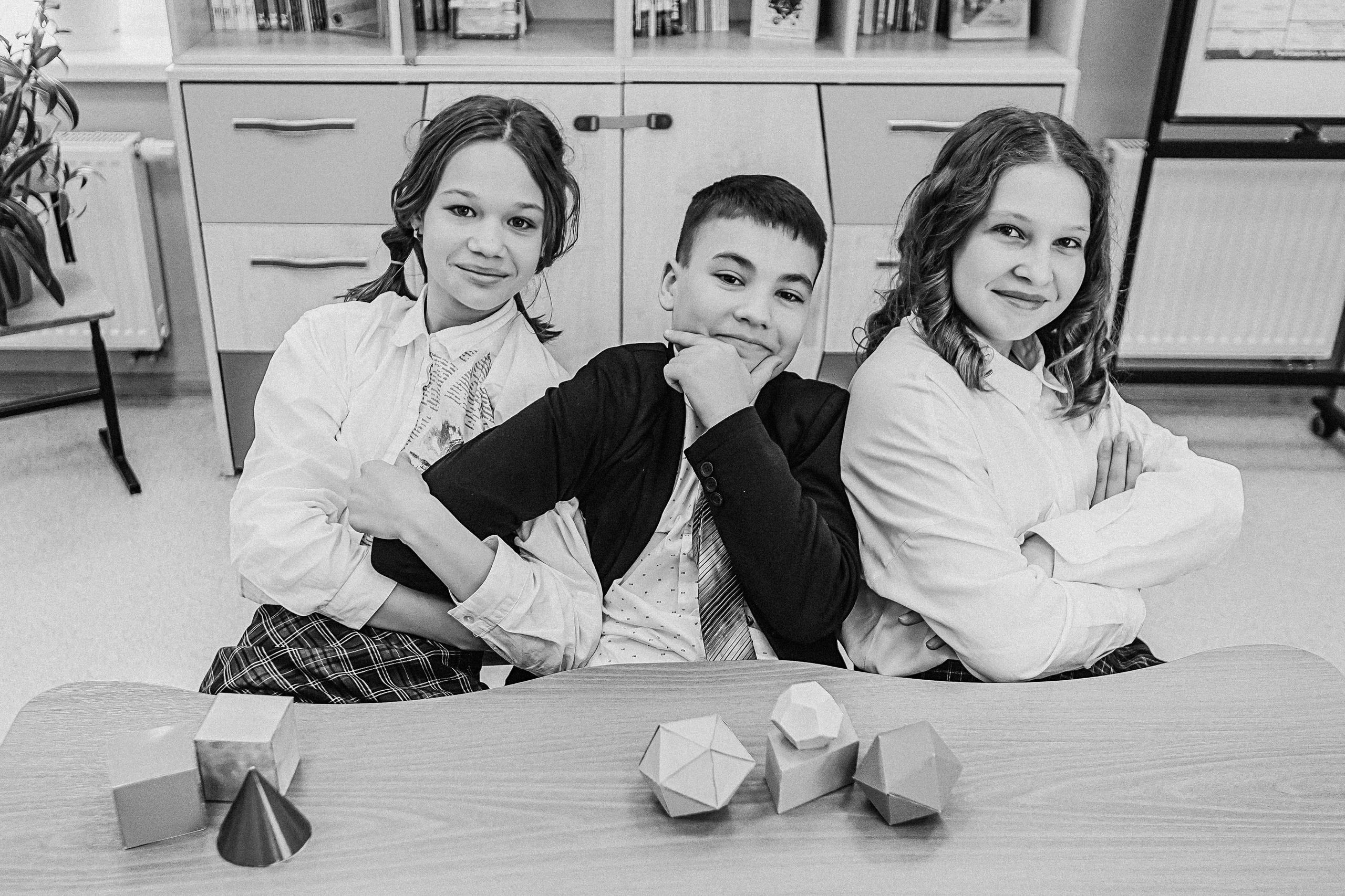 7 класс в кабинете. Семейный фотограф Тюмень, фотограф на роды Салмина Мария