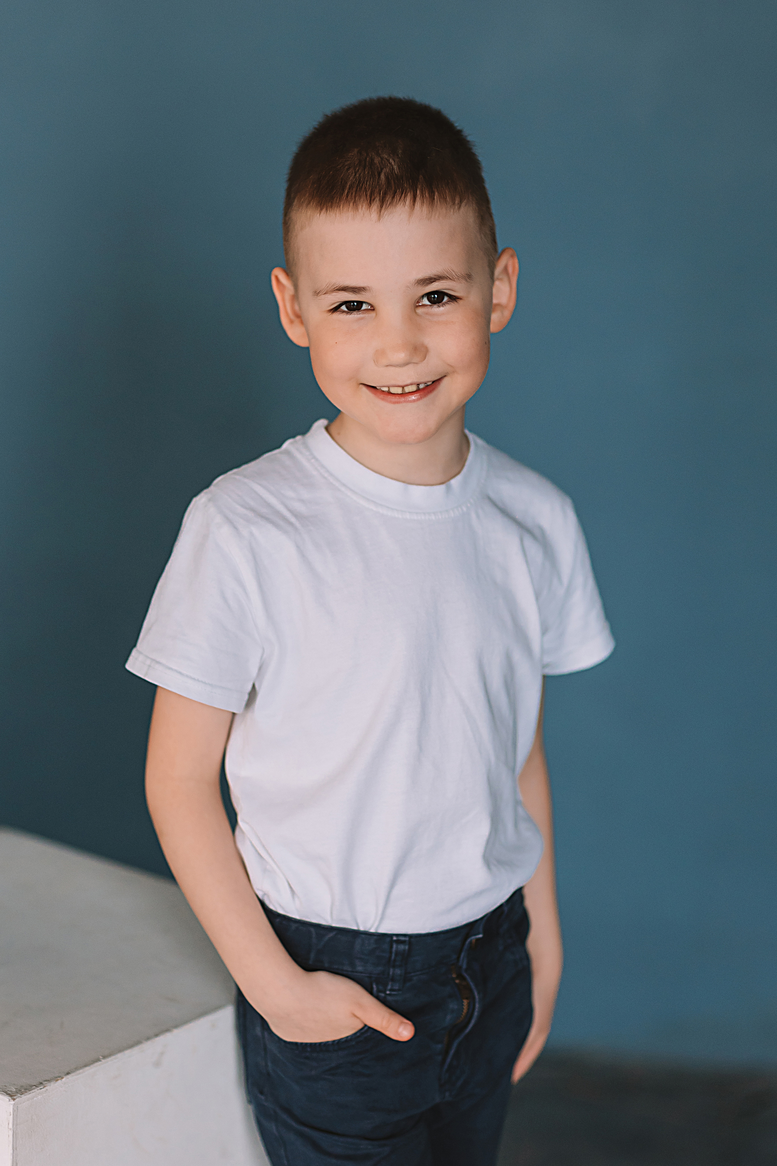 Садик в фотостудии. Семейный фотограф Тюмень, фотограф на роды Салмина Мария