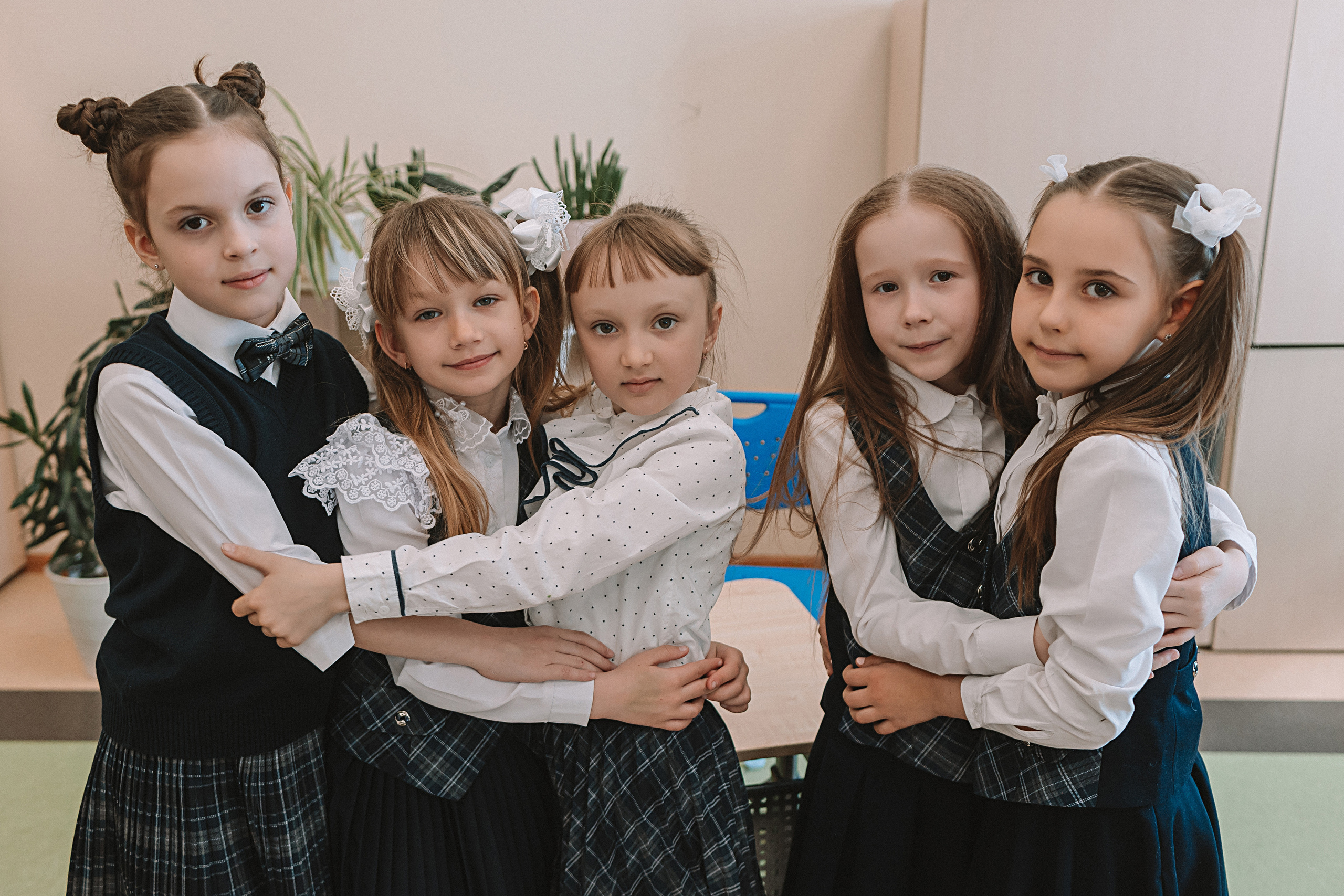 1 класс в кабинете. Семейный фотограф Тюмень, фотограф на роды Салмина Мария