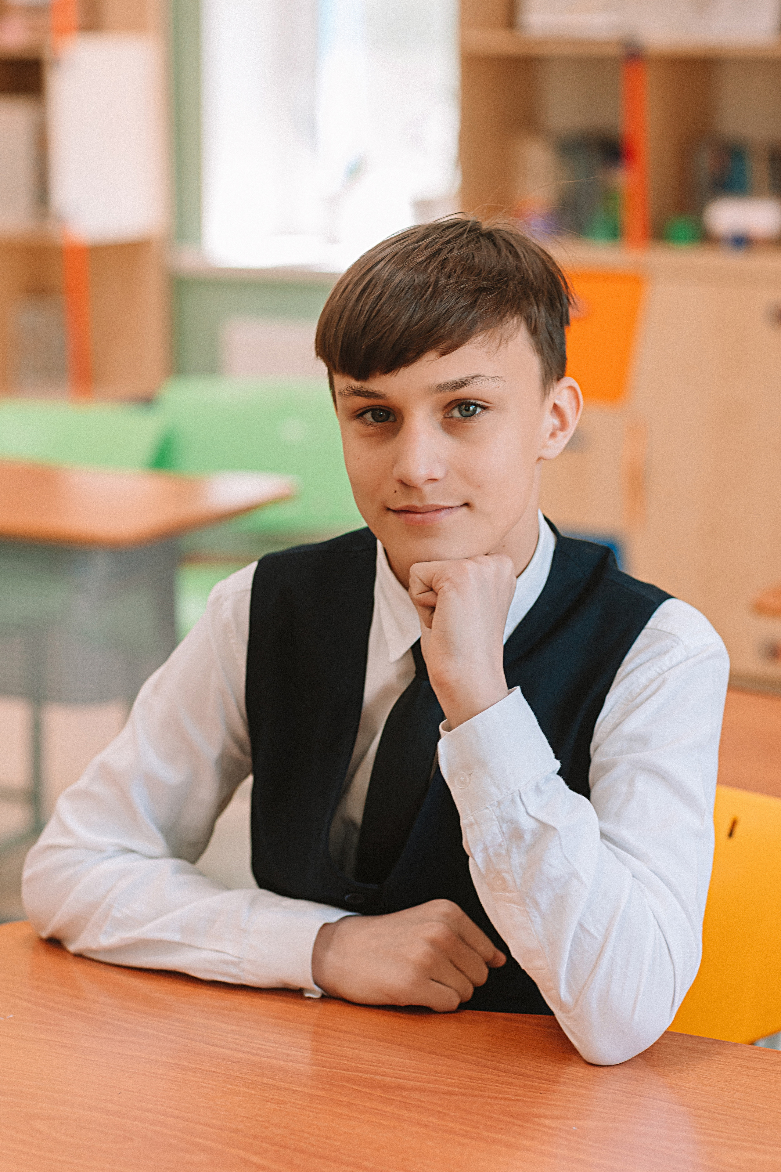 7 класс в кабинете. Семейный фотограф Тюмень, фотограф на роды Салмина Мария