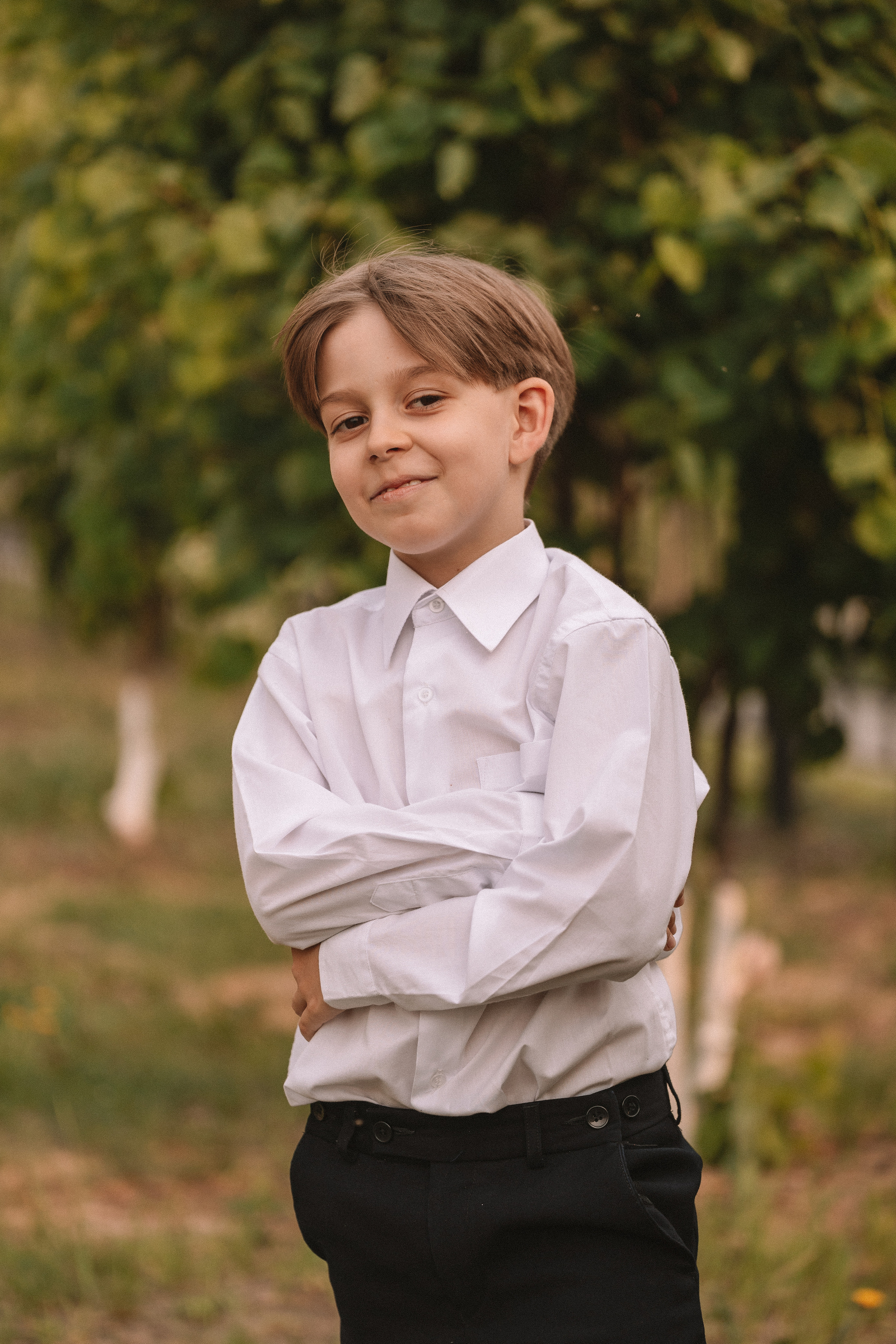 3 класс у школы. Семейный фотограф Тюмень, фотограф на роды Салмина Мария