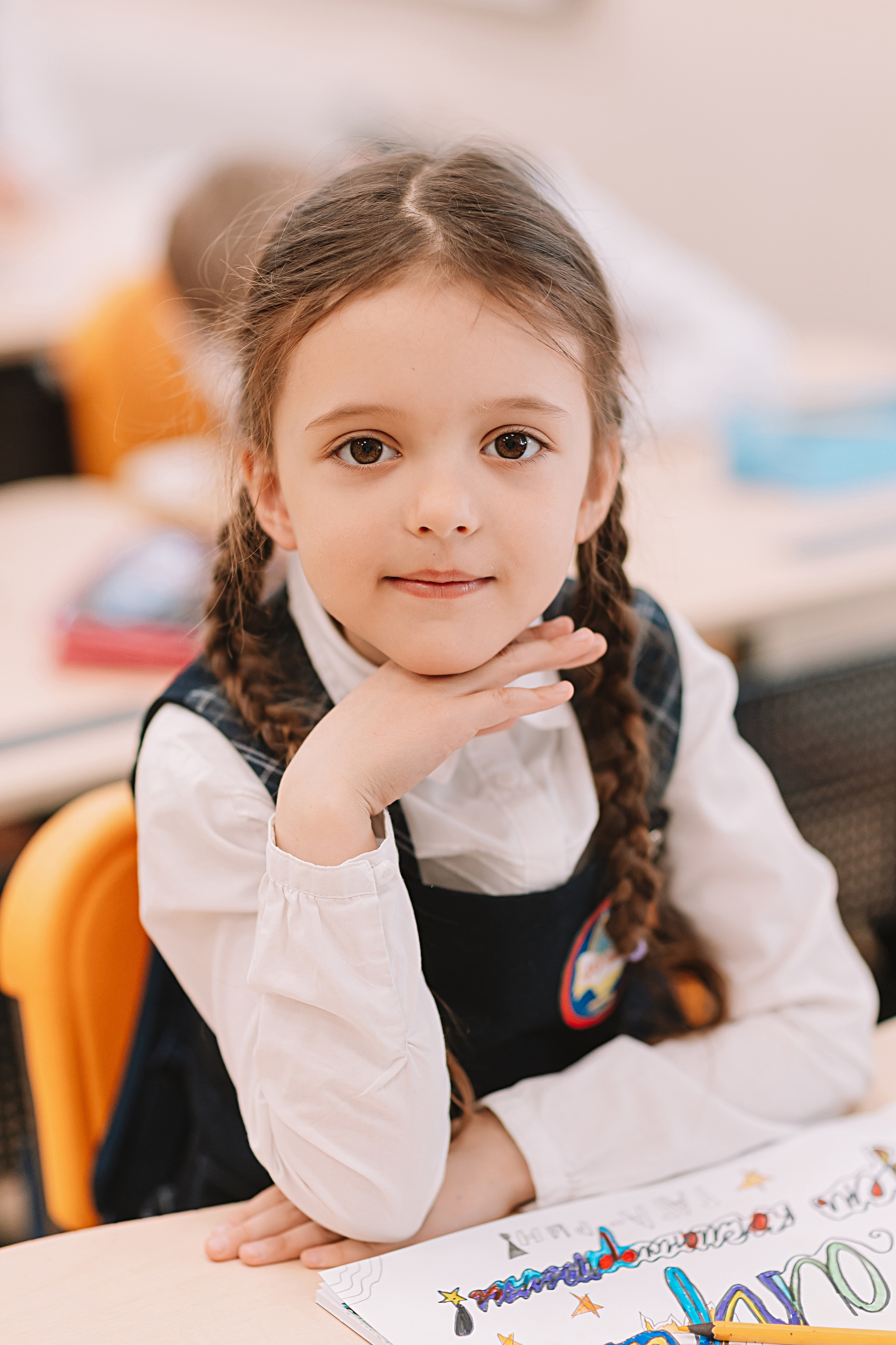 1 класс в кабинете. Семейный фотограф Тюмень, фотограф на роды Салмина Мария