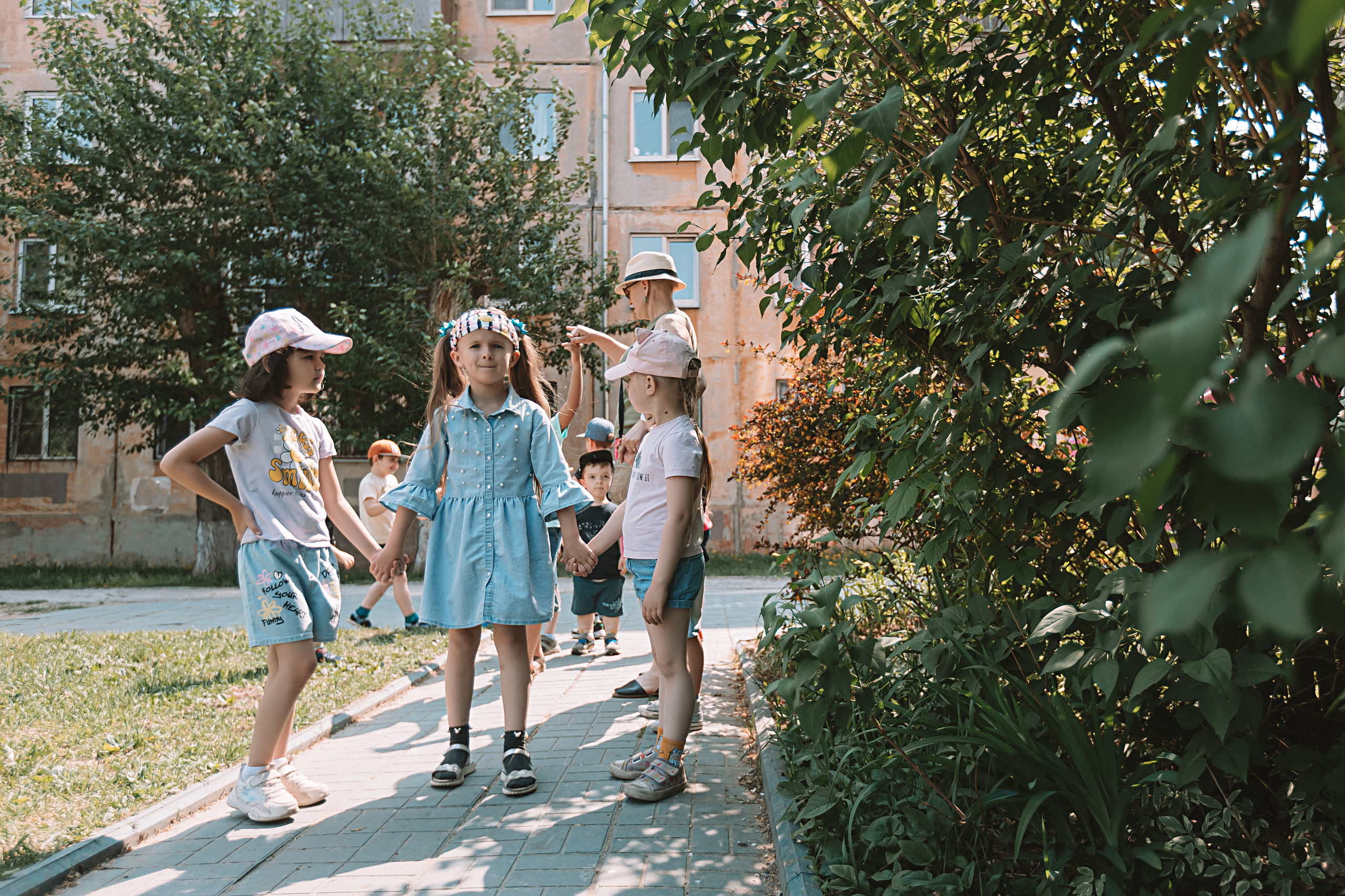Один день в саду (частный). Семейный фотограф Тюмень, фотограф на роды Салмина Мария
