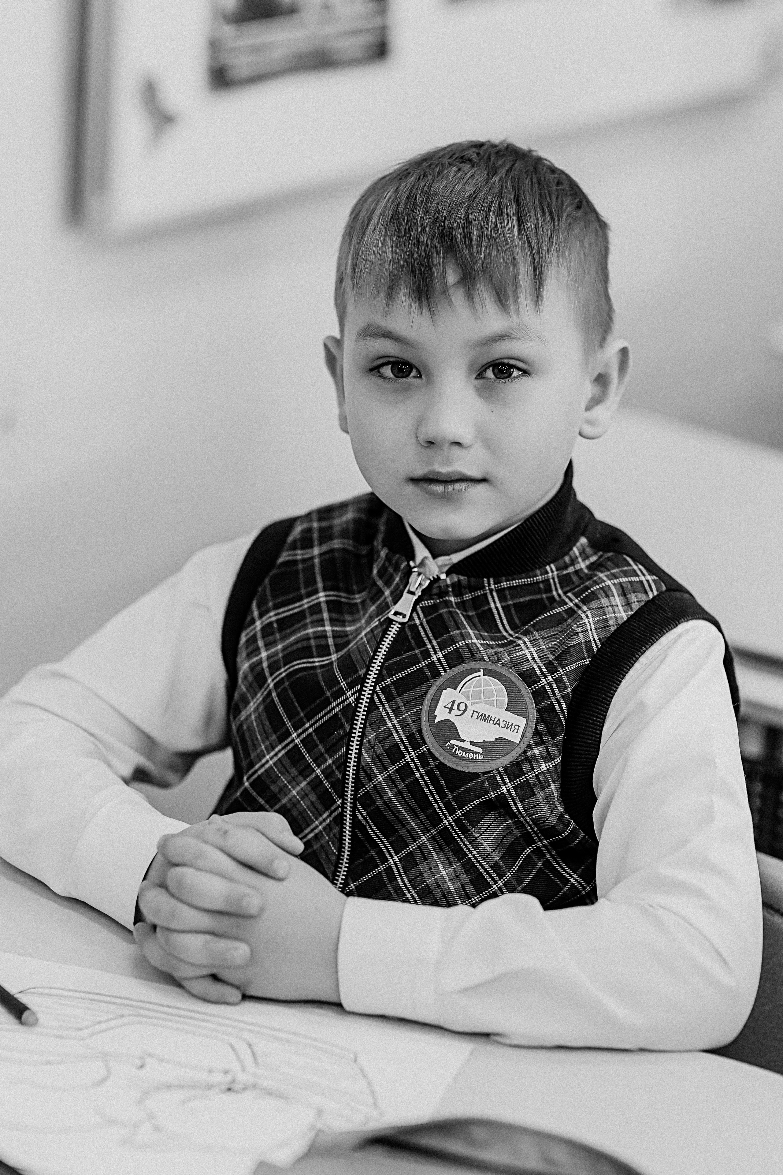 1 класс в кабинете. Семейный фотограф Тюмень, фотограф на роды Салмина Мария