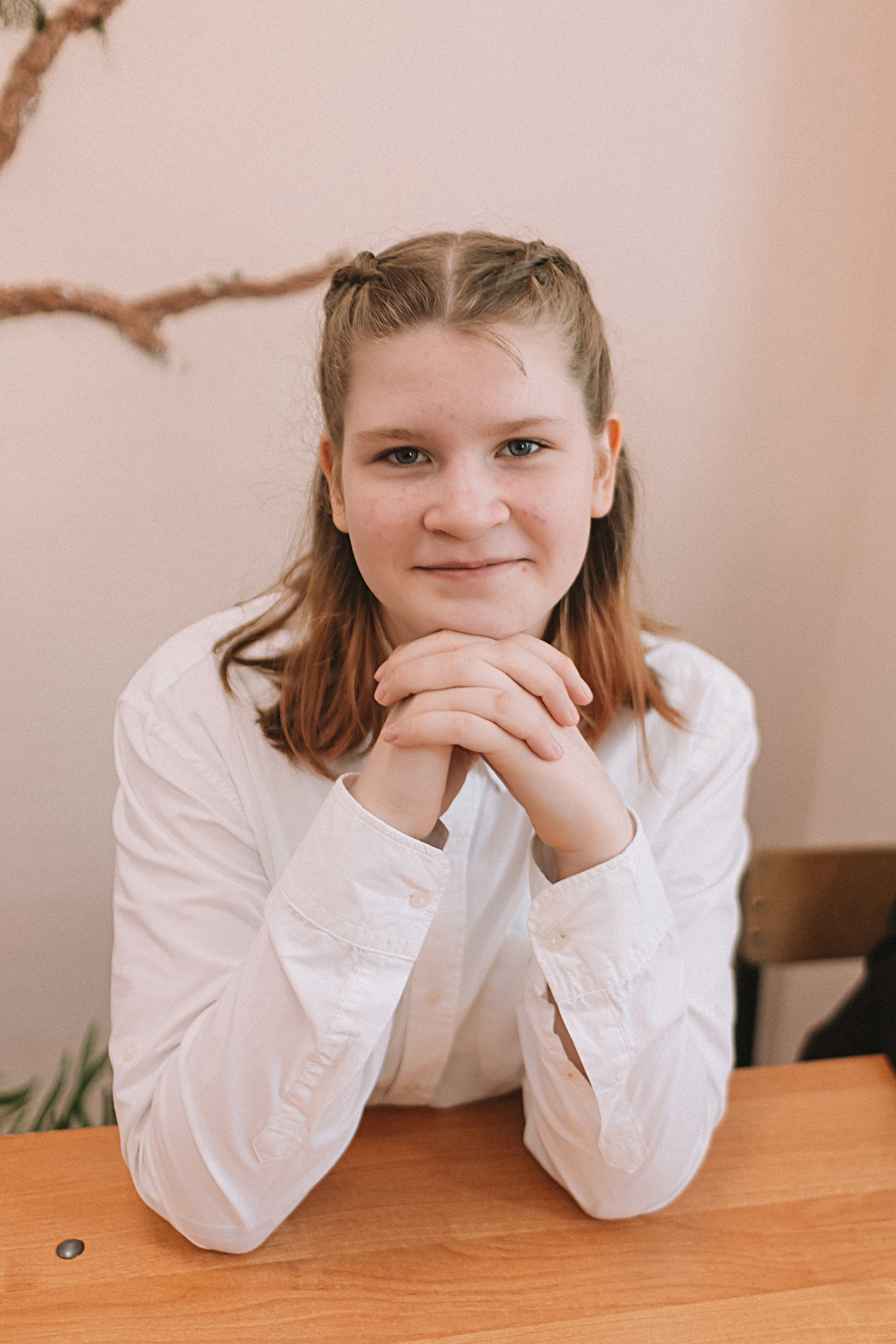 7 класс в стенах школы. Семейный фотограф Тюмень, фотограф на роды Салмина Мария