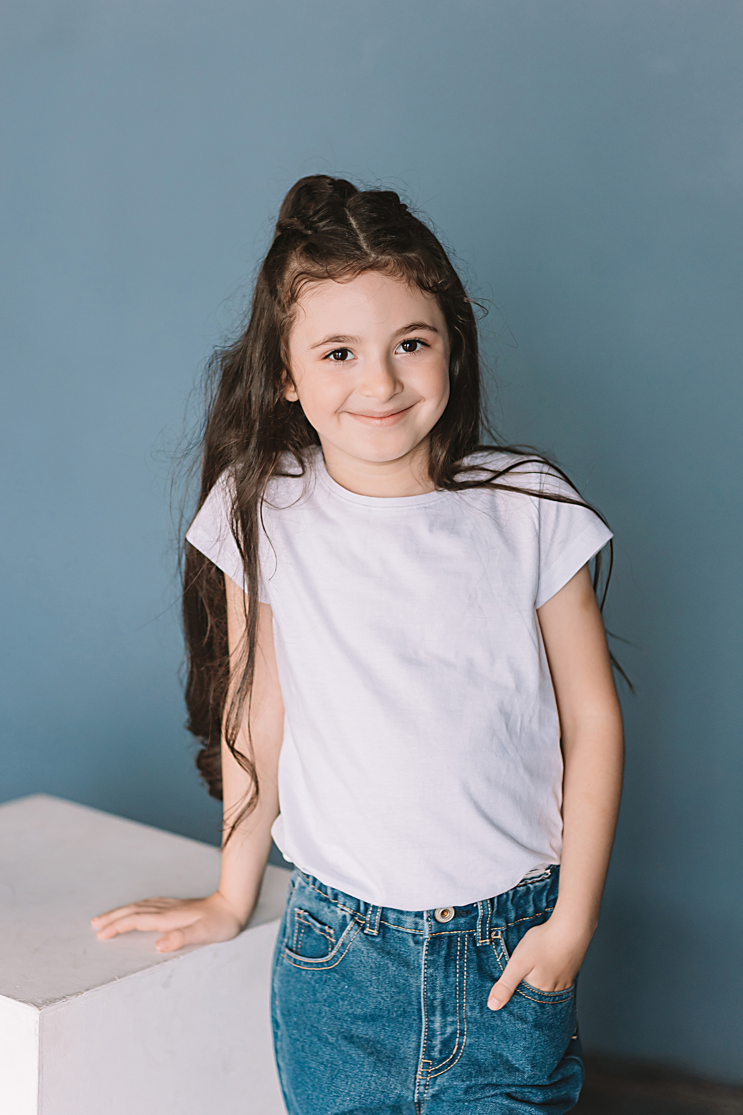 Садик в фотостудии. Семейный фотограф Тюмень, фотограф на роды Салмина Мария