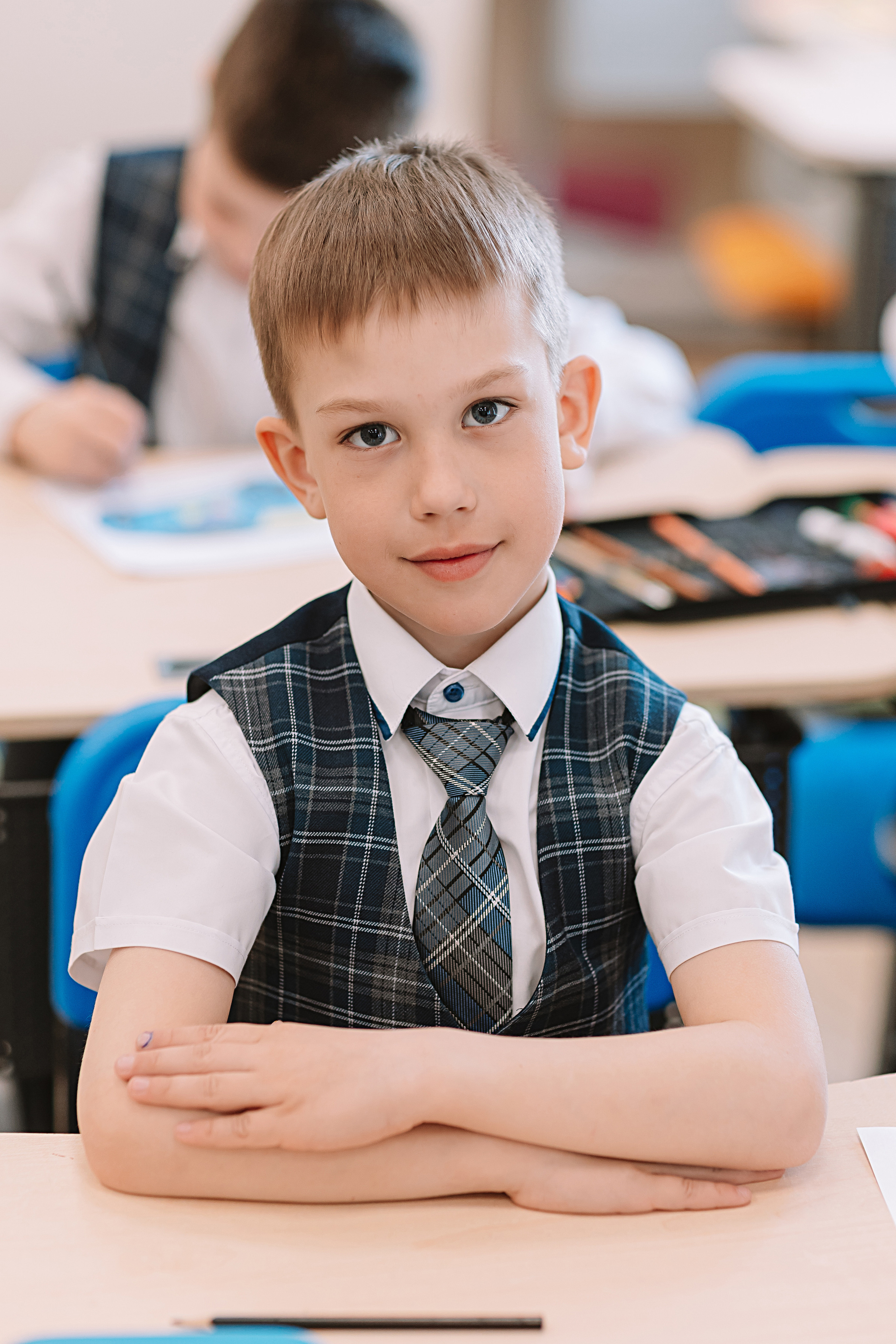 1 класс в кабинете. Семейный фотограф Тюмень, фотограф на роды Салмина Мария