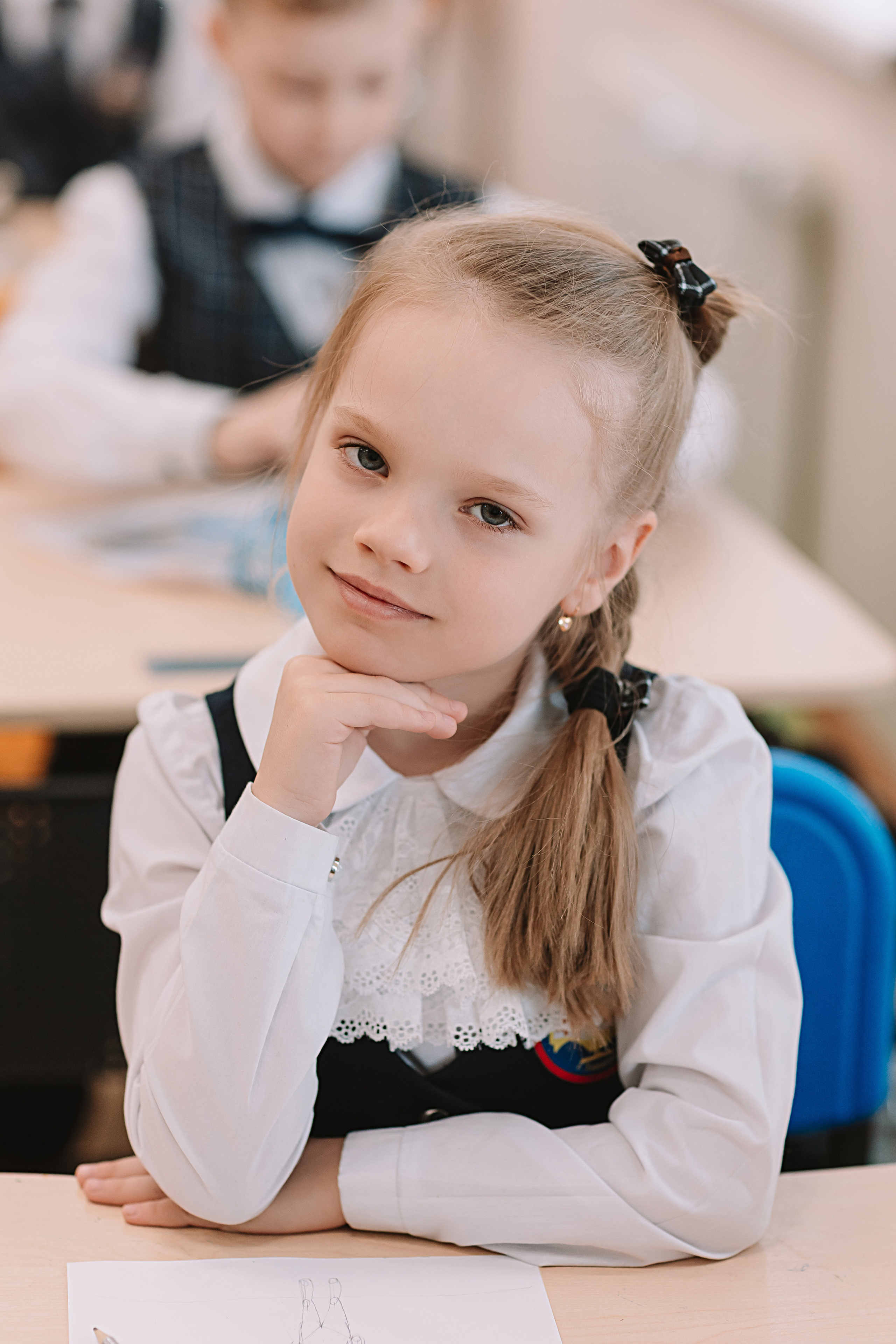 1 класс в кабинете. Семейный фотограф Тюмень, фотограф на роды Салмина Мария