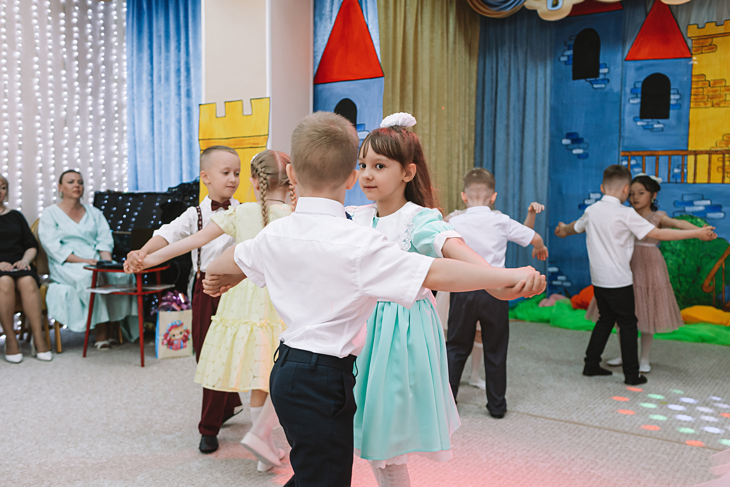 Выпускной детский сад. Семейный фотограф Тюмень, фотограф на роды Салмина Мария