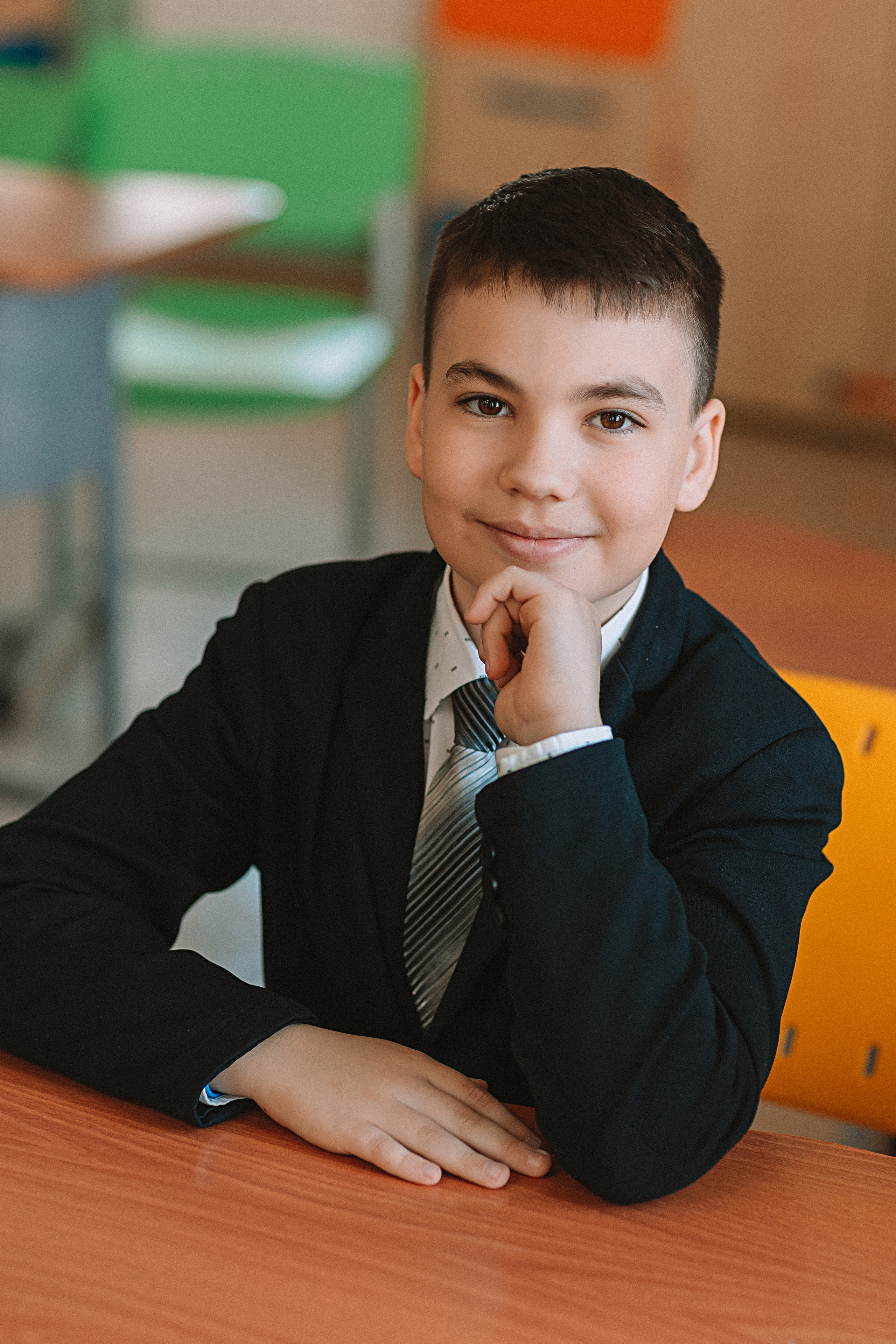 7 класс в кабинете. Семейный фотограф Тюмень, фотограф на роды Салмина Мария