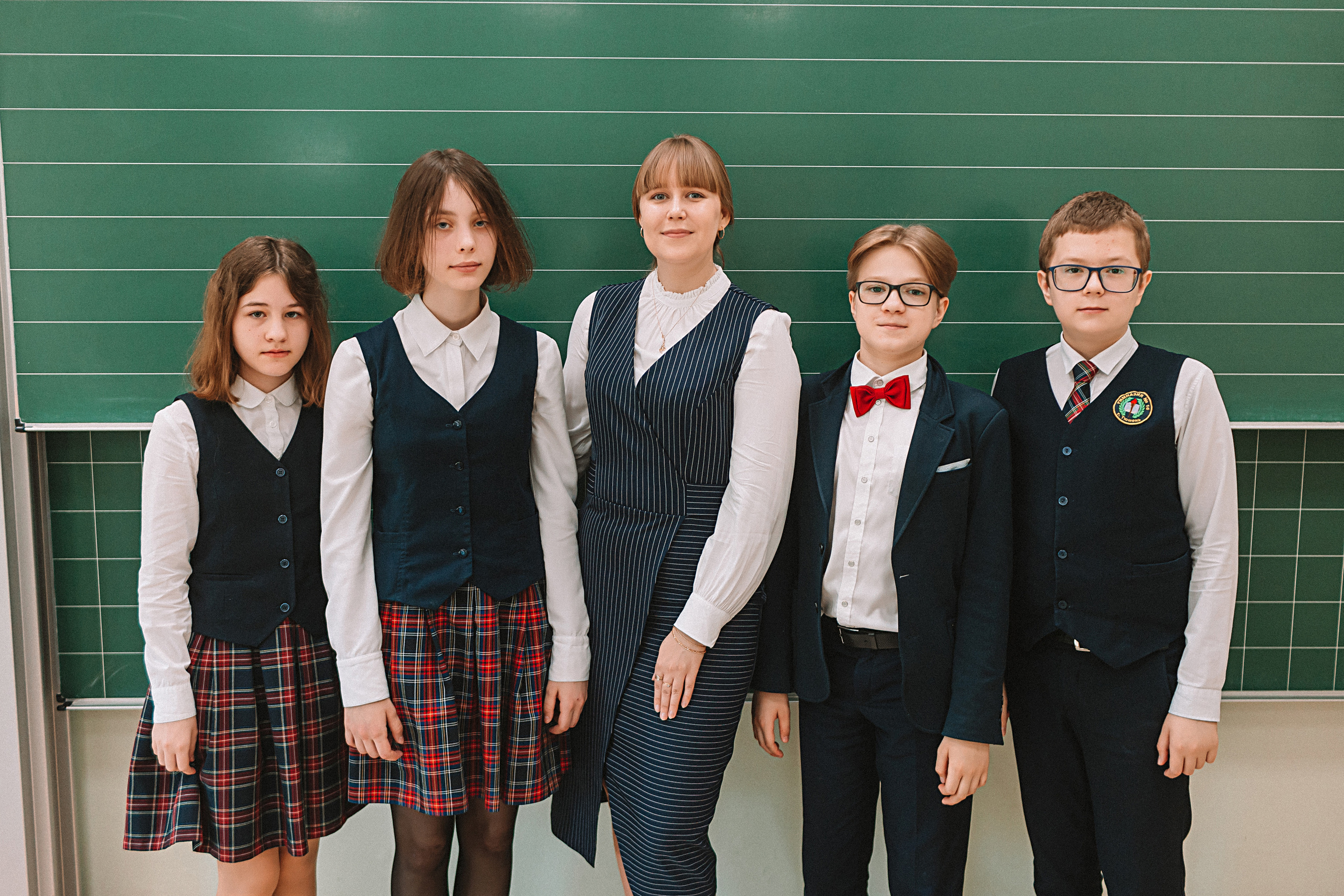 7 класс в кабинете. Семейный фотограф Тюмень, фотограф на роды Салмина Мария