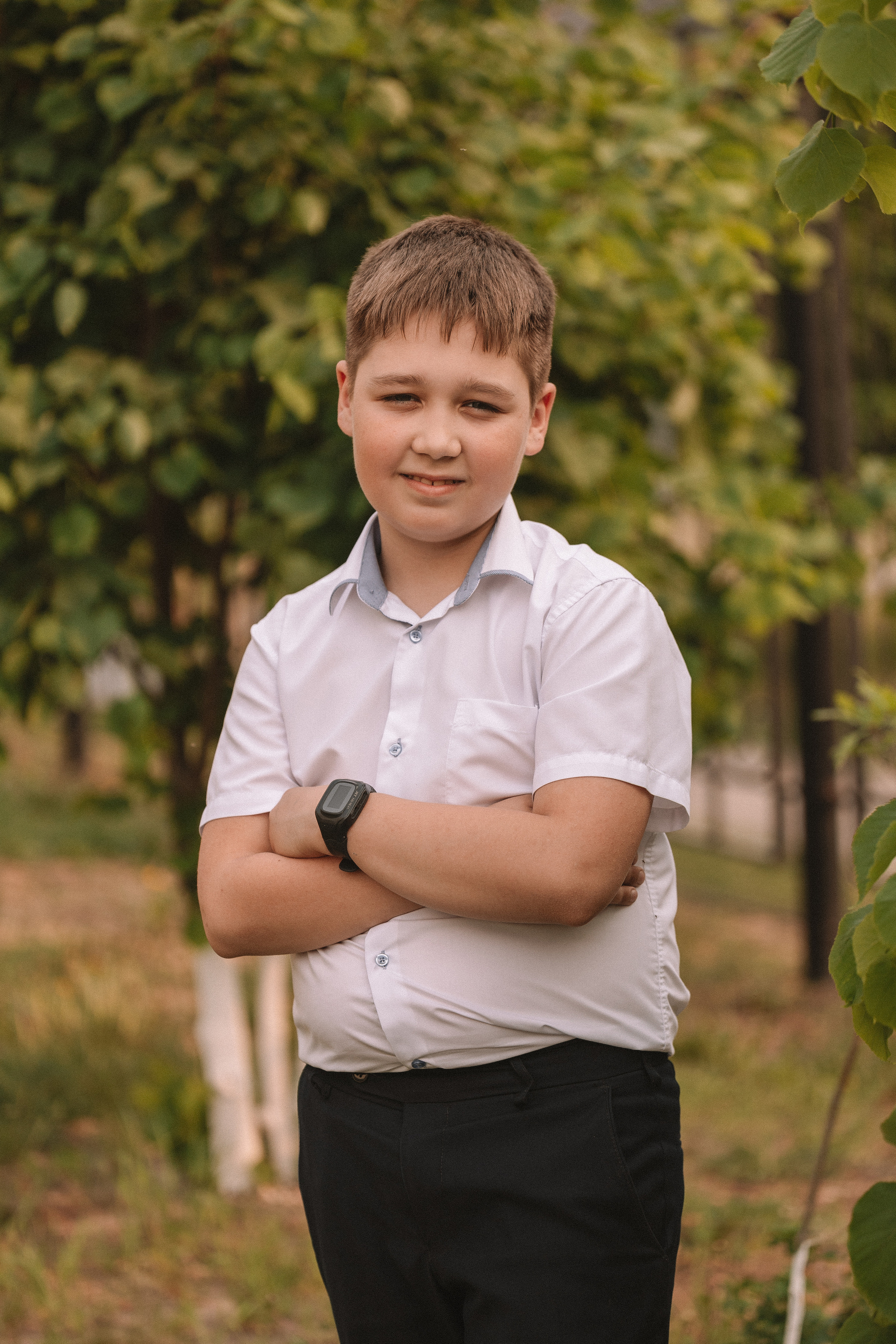 3 класс у школы. Семейный фотограф Тюмень, фотограф на роды Салмина Мария