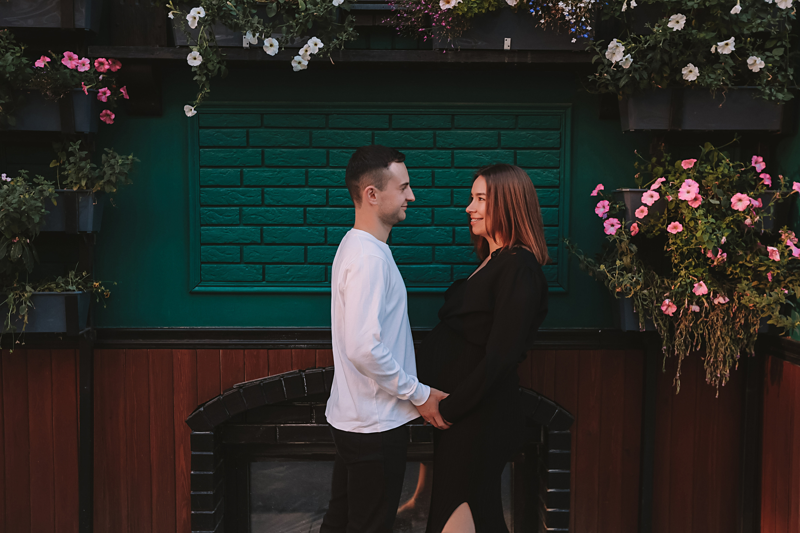 Беременность (центр города). Семейный фотограф Тюмень, фотограф на роды Салмина Мария