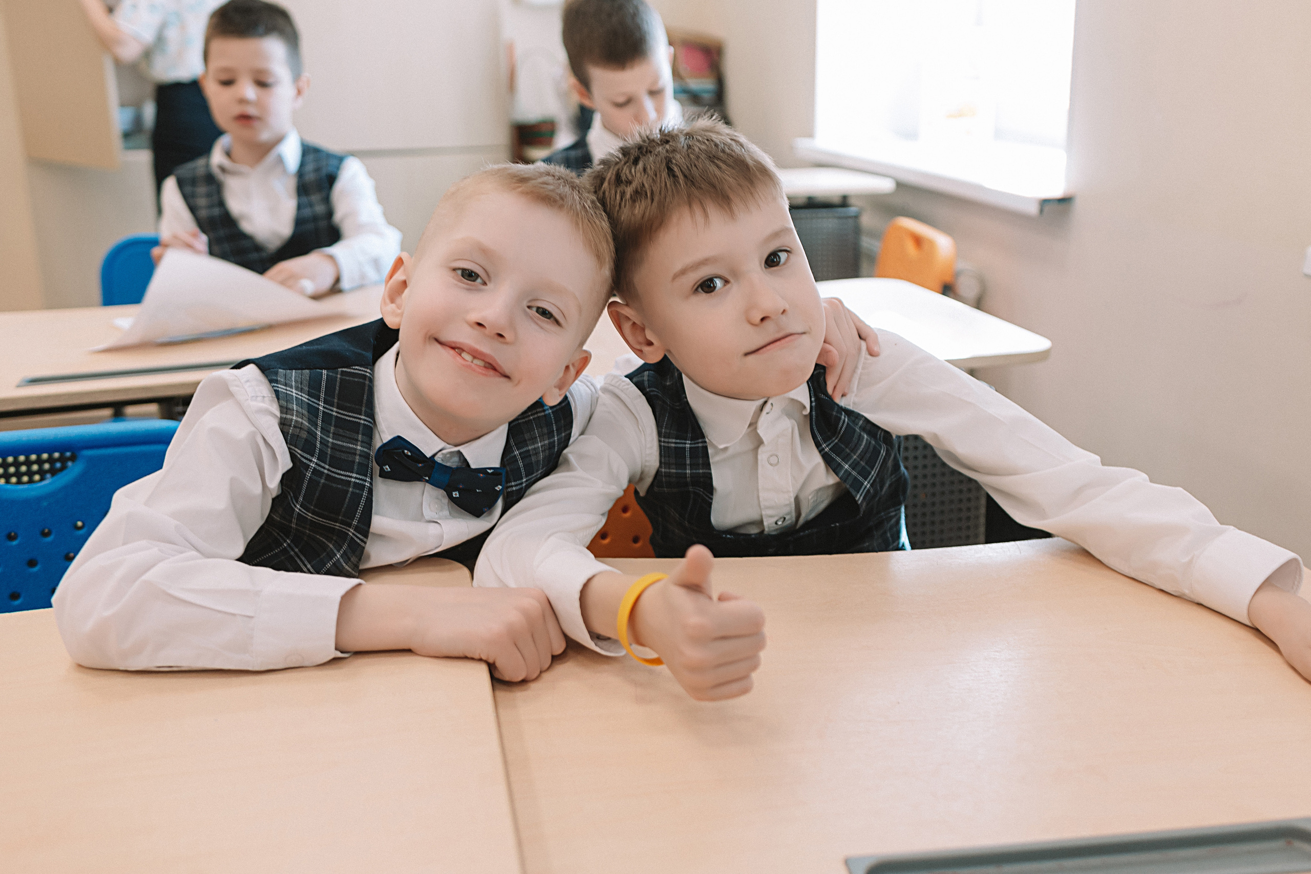 1 класс в кабинете. Семейный фотограф Тюмень, фотограф на роды Салмина Мария