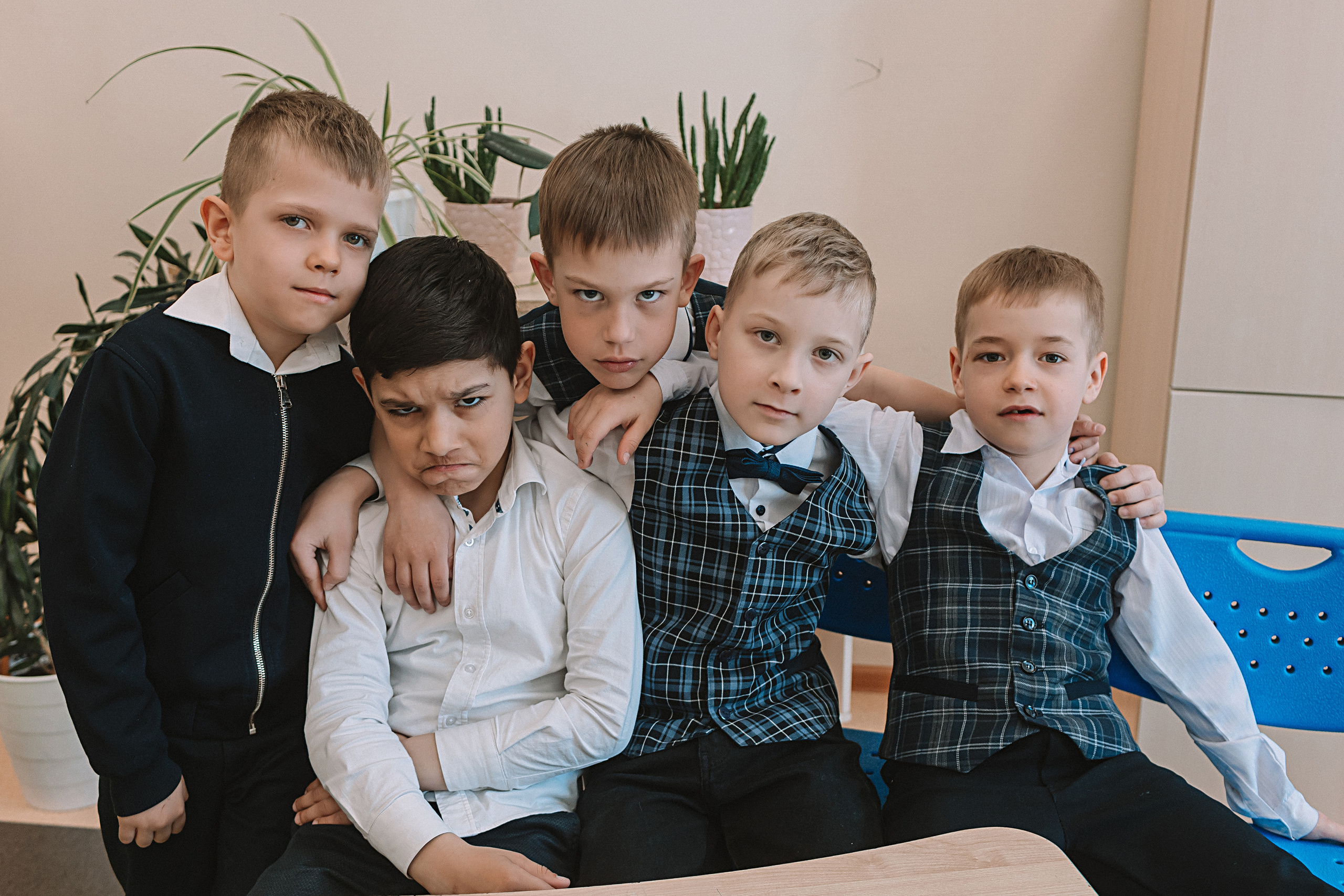 1 класс в кабинете. Семейный фотограф Тюмень, фотограф на роды Салмина Мария