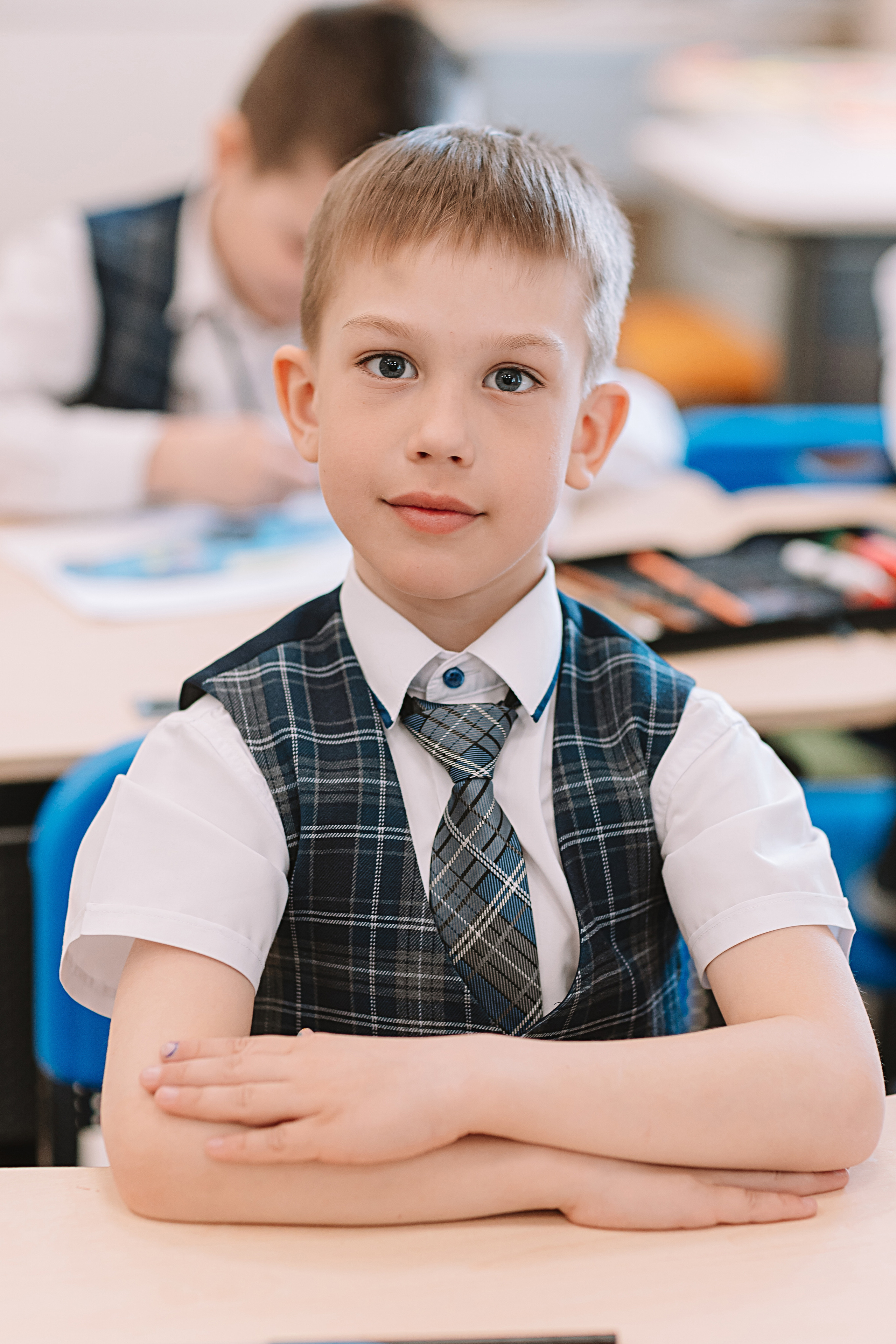 1 класс в кабинете. Семейный фотограф Тюмень, фотограф на роды Салмина Мария