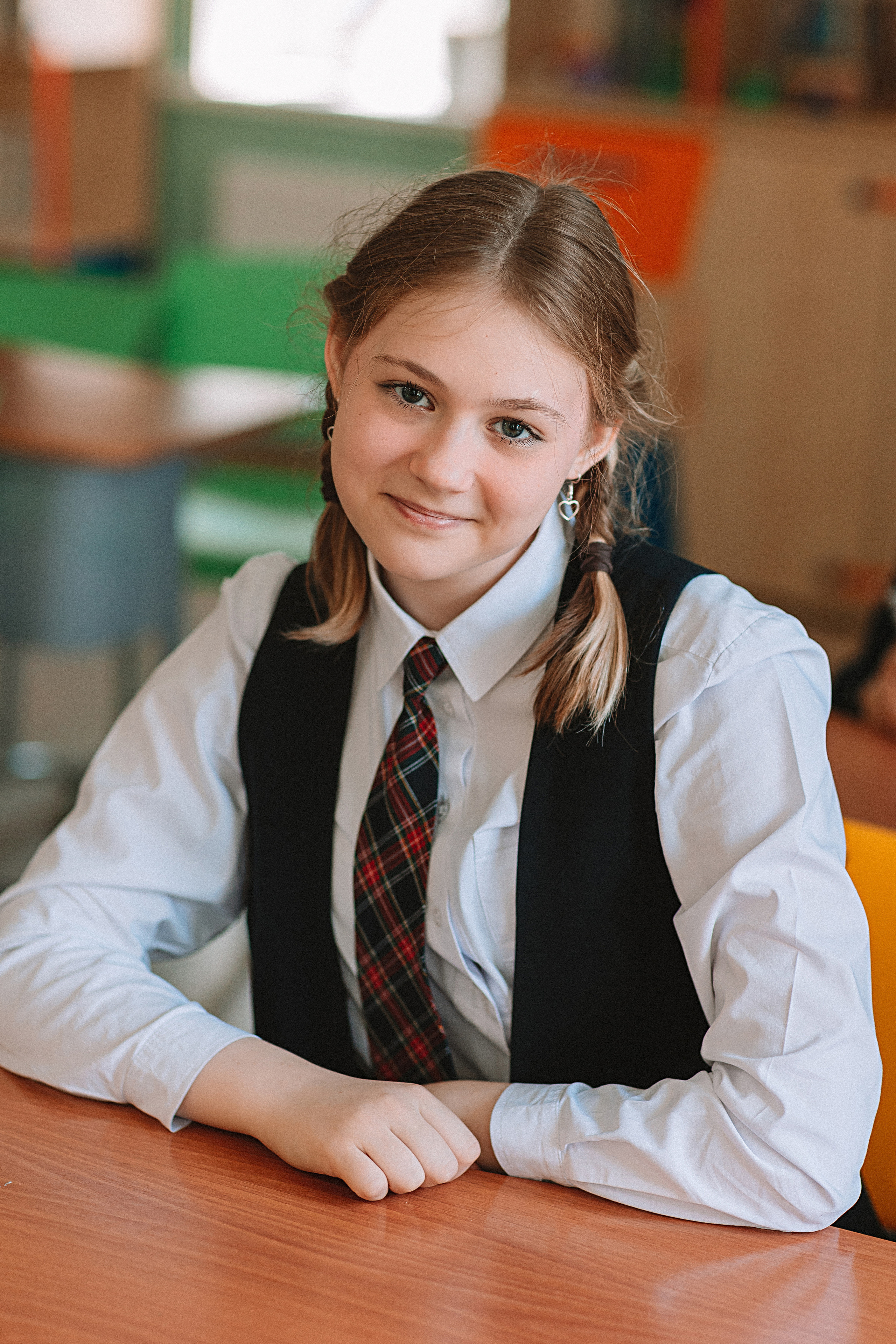 7 класс в кабинете. Семейный фотограф Тюмень, фотограф на роды Салмина Мария