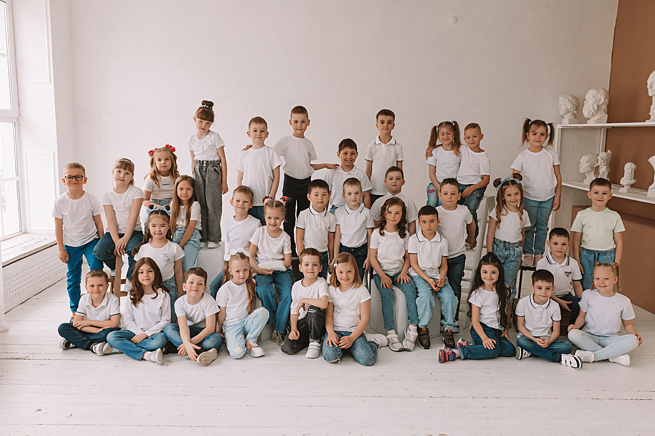 Садик в фотостудии. Семейный фотограф Тюмень, фотограф на роды Салмина Мария