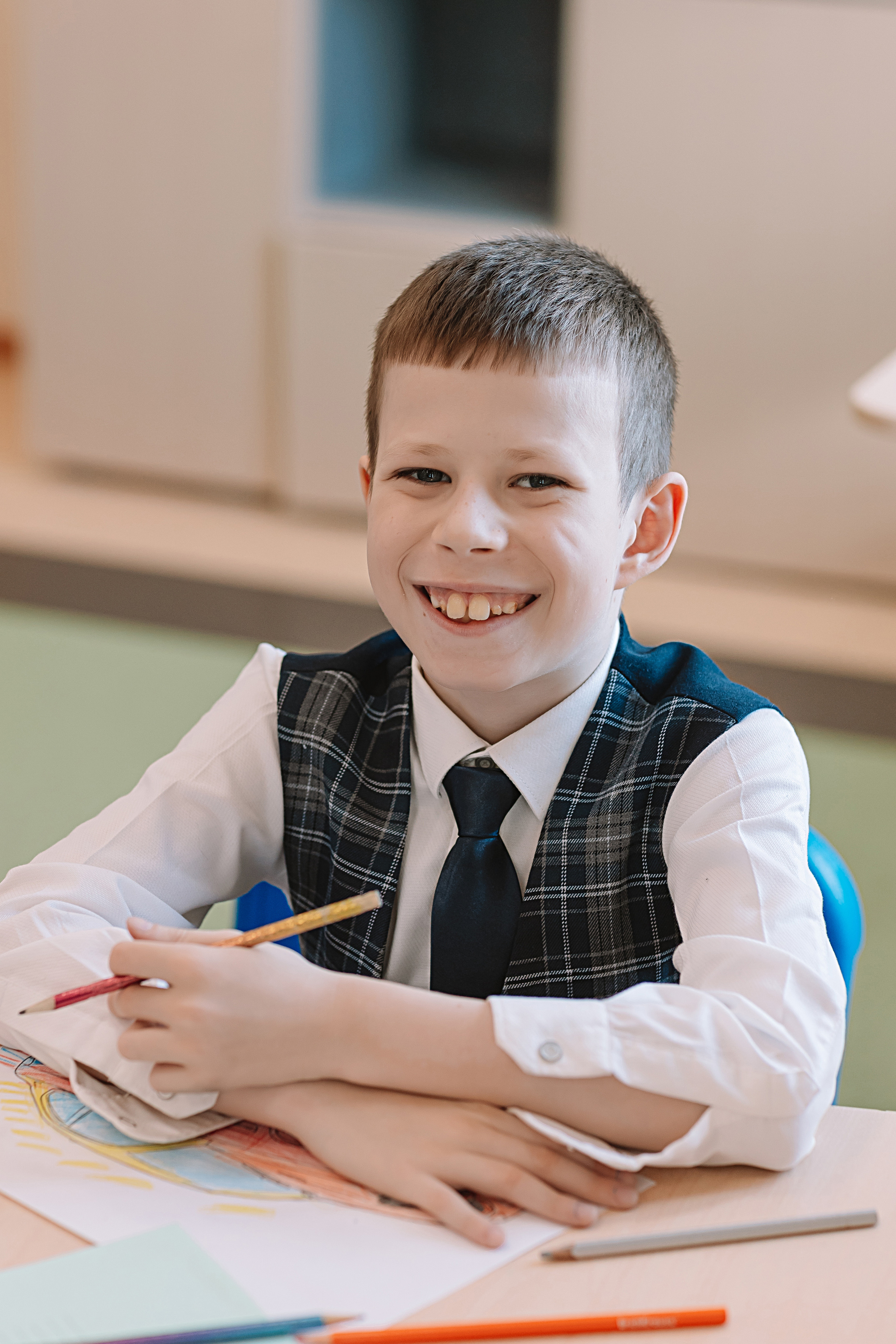 1 класс в кабинете. Семейный фотограф Тюмень, фотограф на роды Салмина Мария