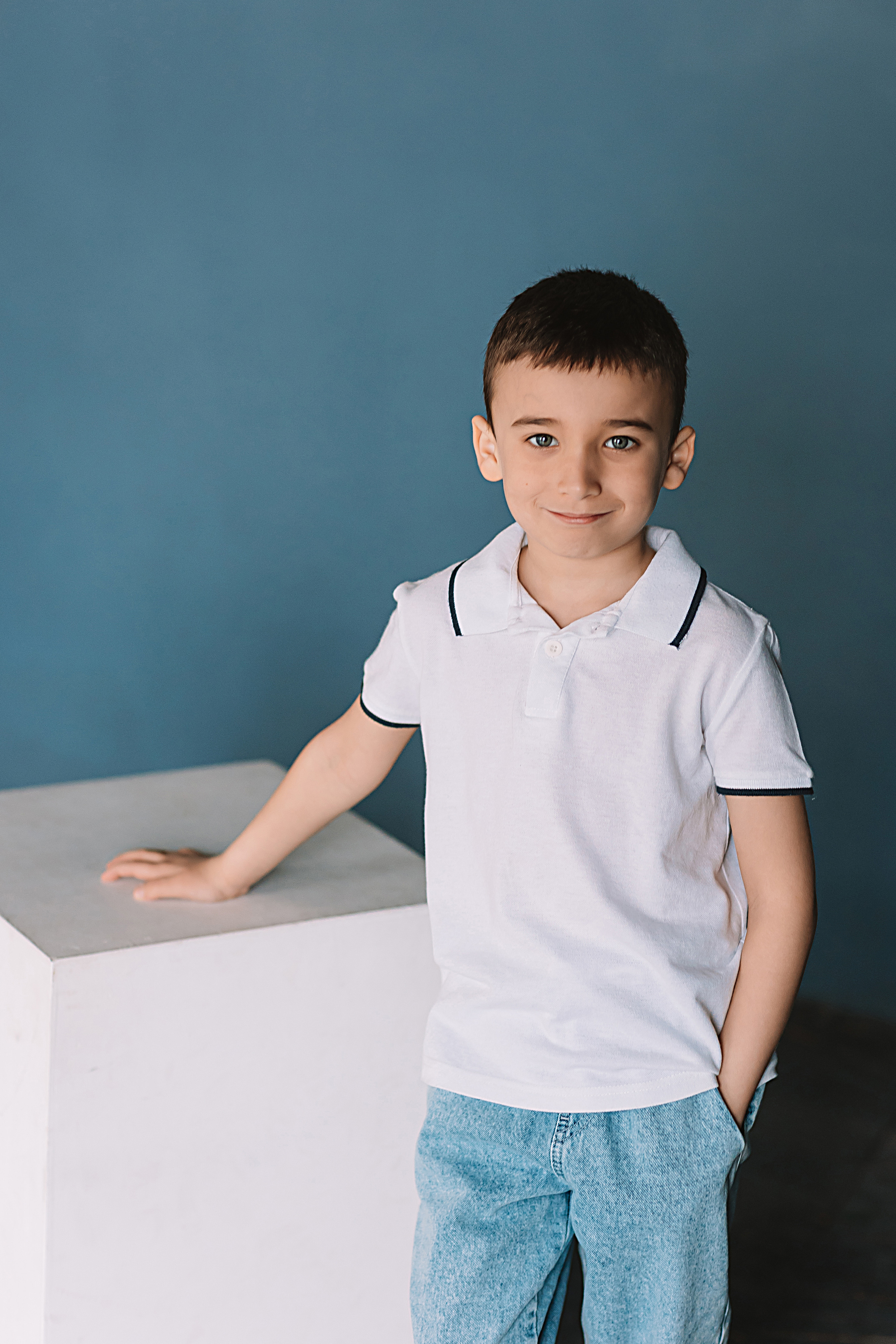 Садик в фотостудии. Семейный фотограф Тюмень, фотограф на роды Салмина Мария