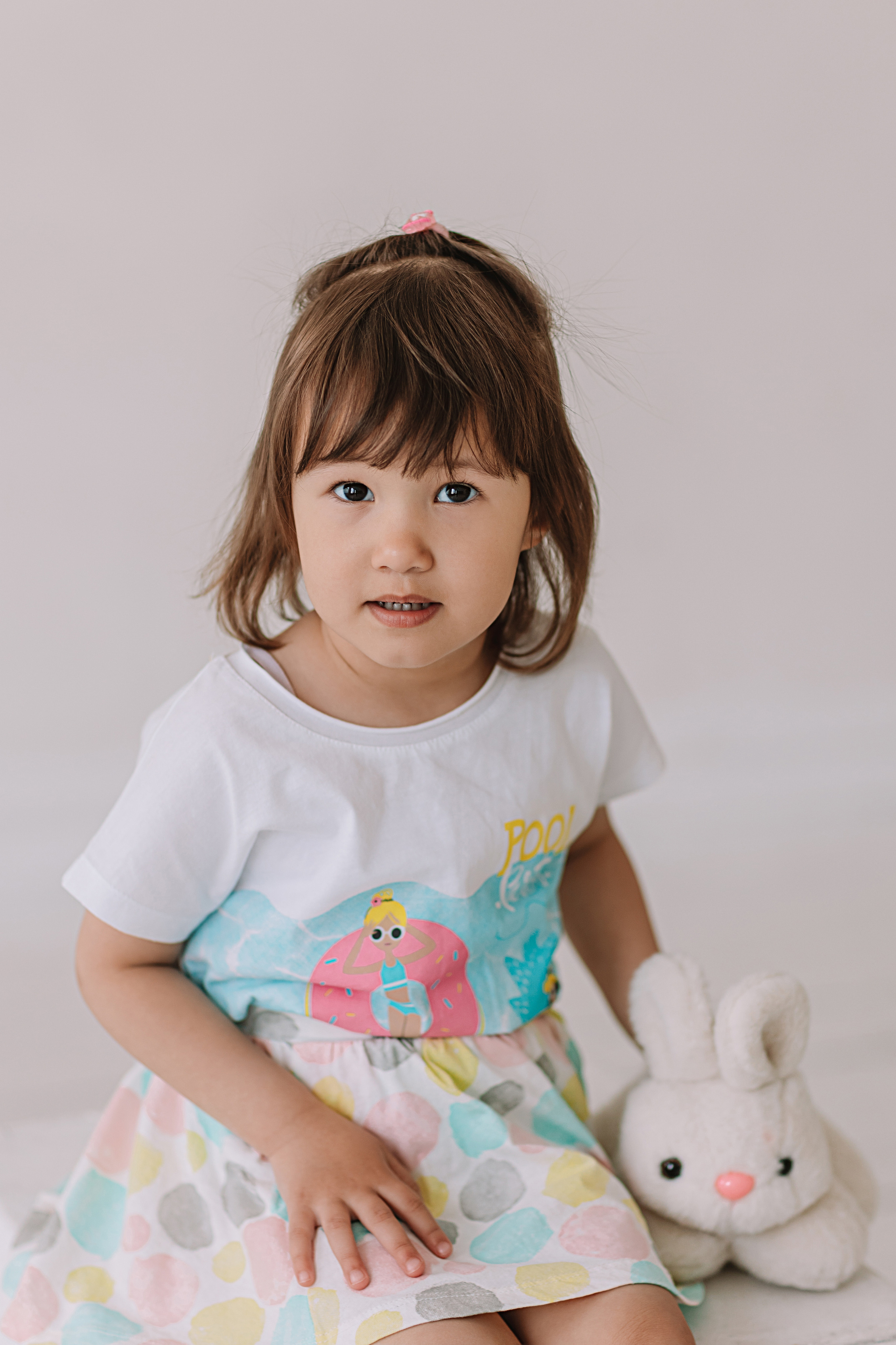 Младшая группа садика в студии. Семейный фотограф Тюмень, фотограф на роды Салмина Мария