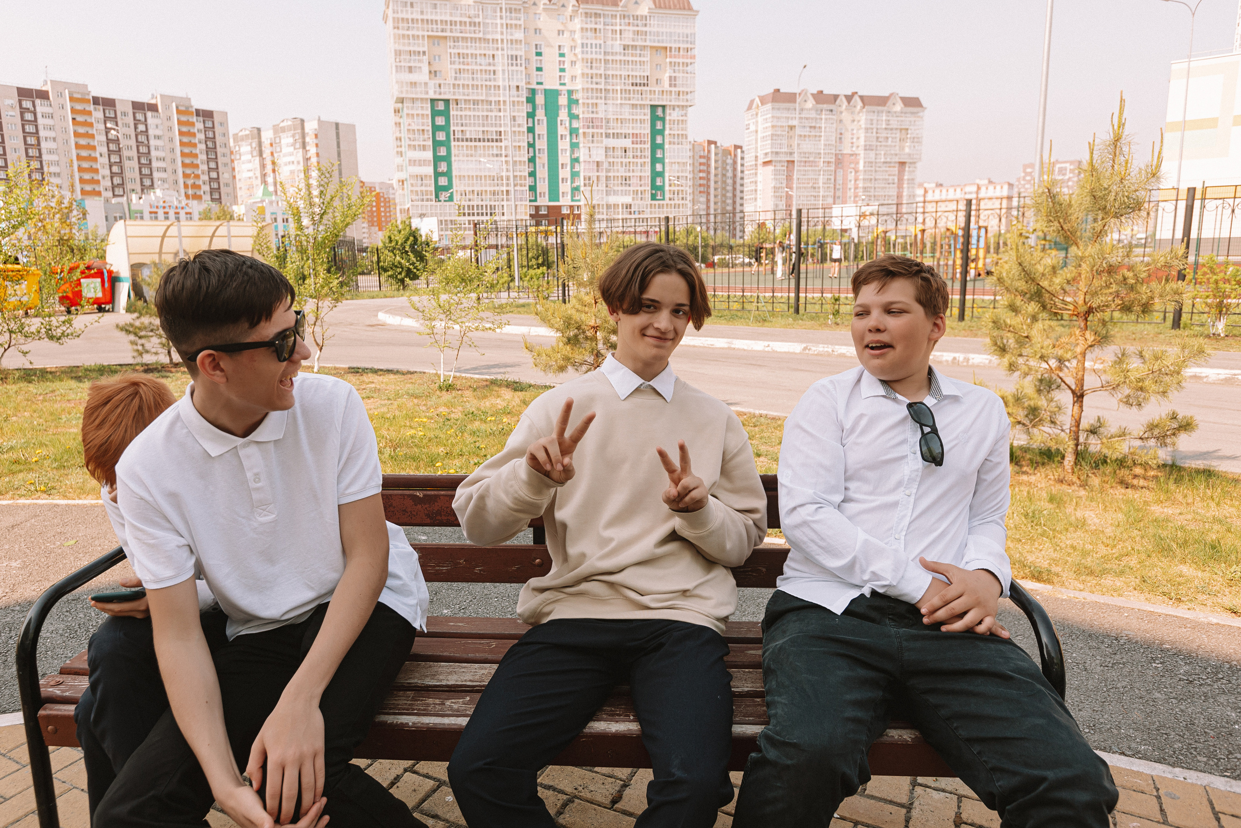 7 класс на улице. Семейный фотограф Тюмень, фотограф на роды Салмина Мария