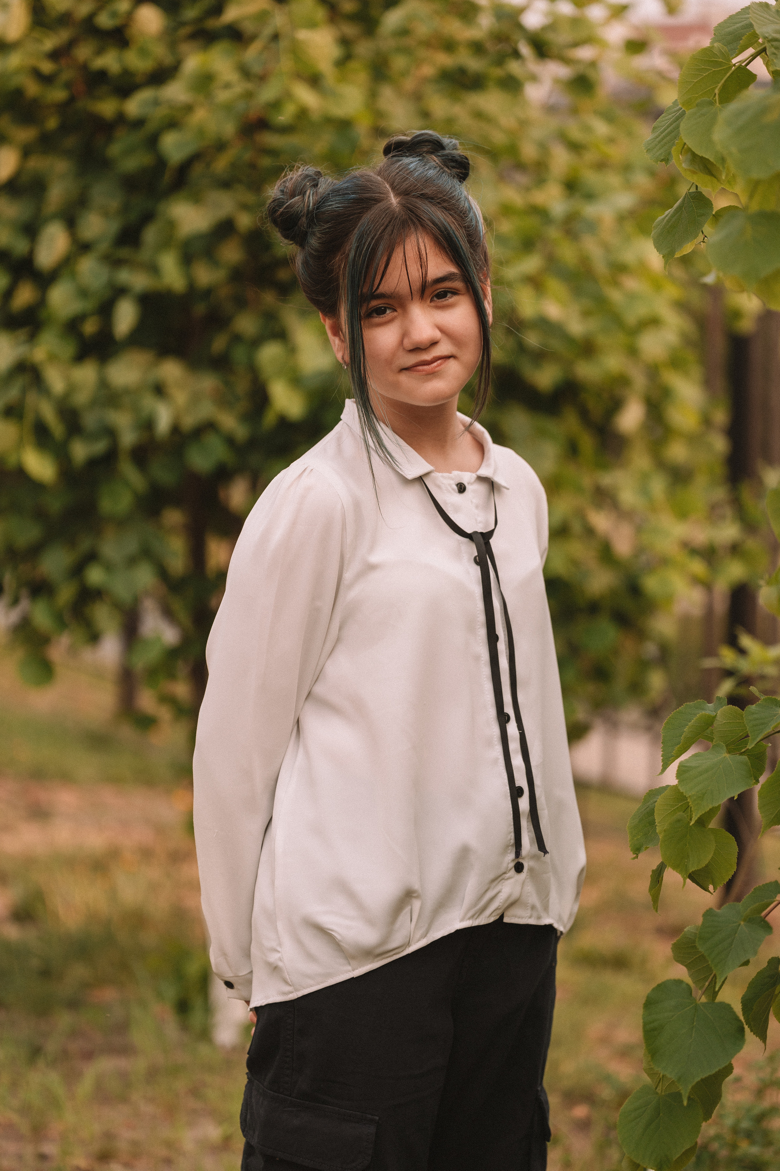 3 класс у школы. Семейный фотограф Тюмень, фотограф на роды Салмина Мария