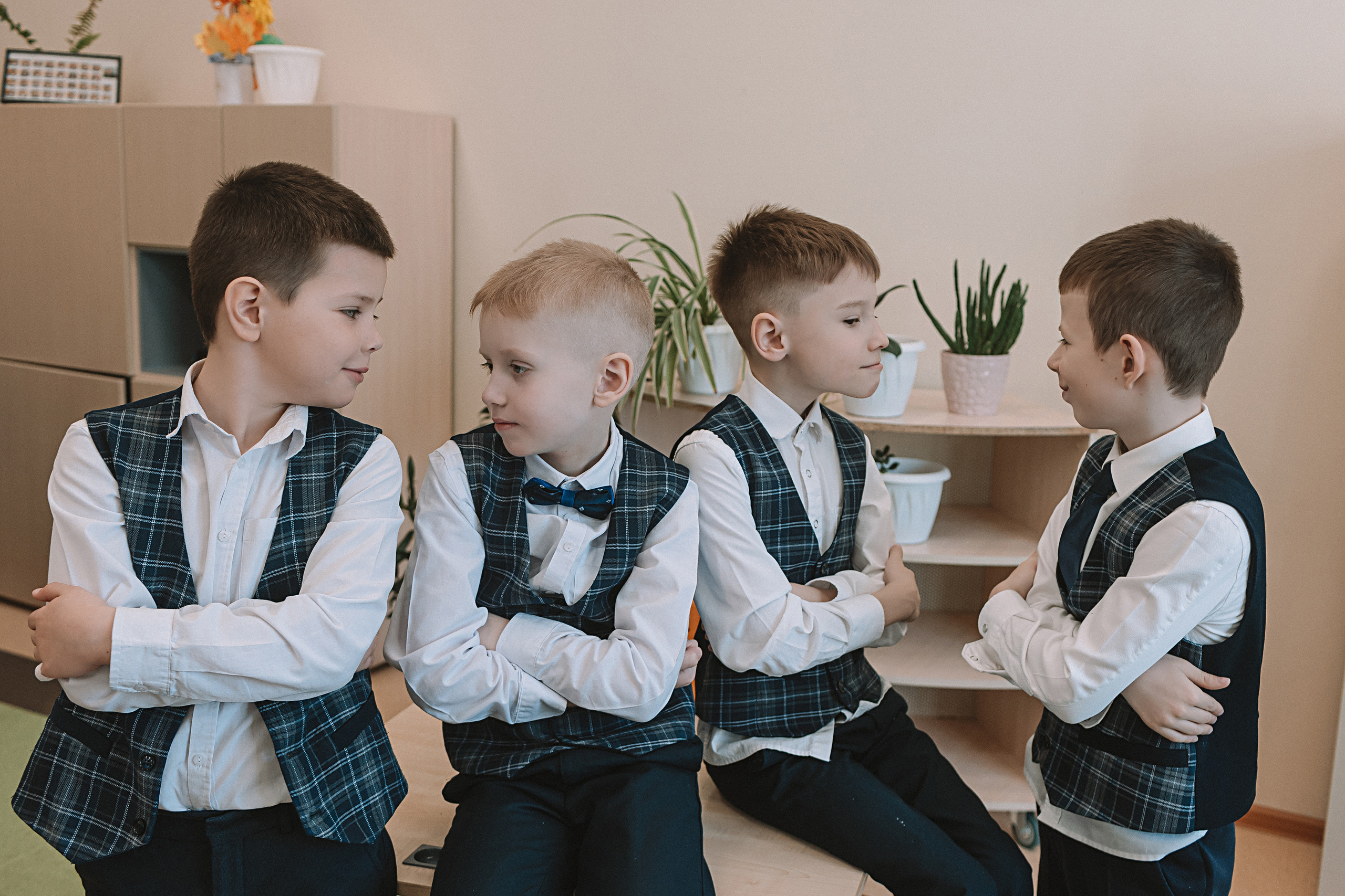 1 класс в кабинете. Семейный фотограф Тюмень, фотограф на роды Салмина Мария