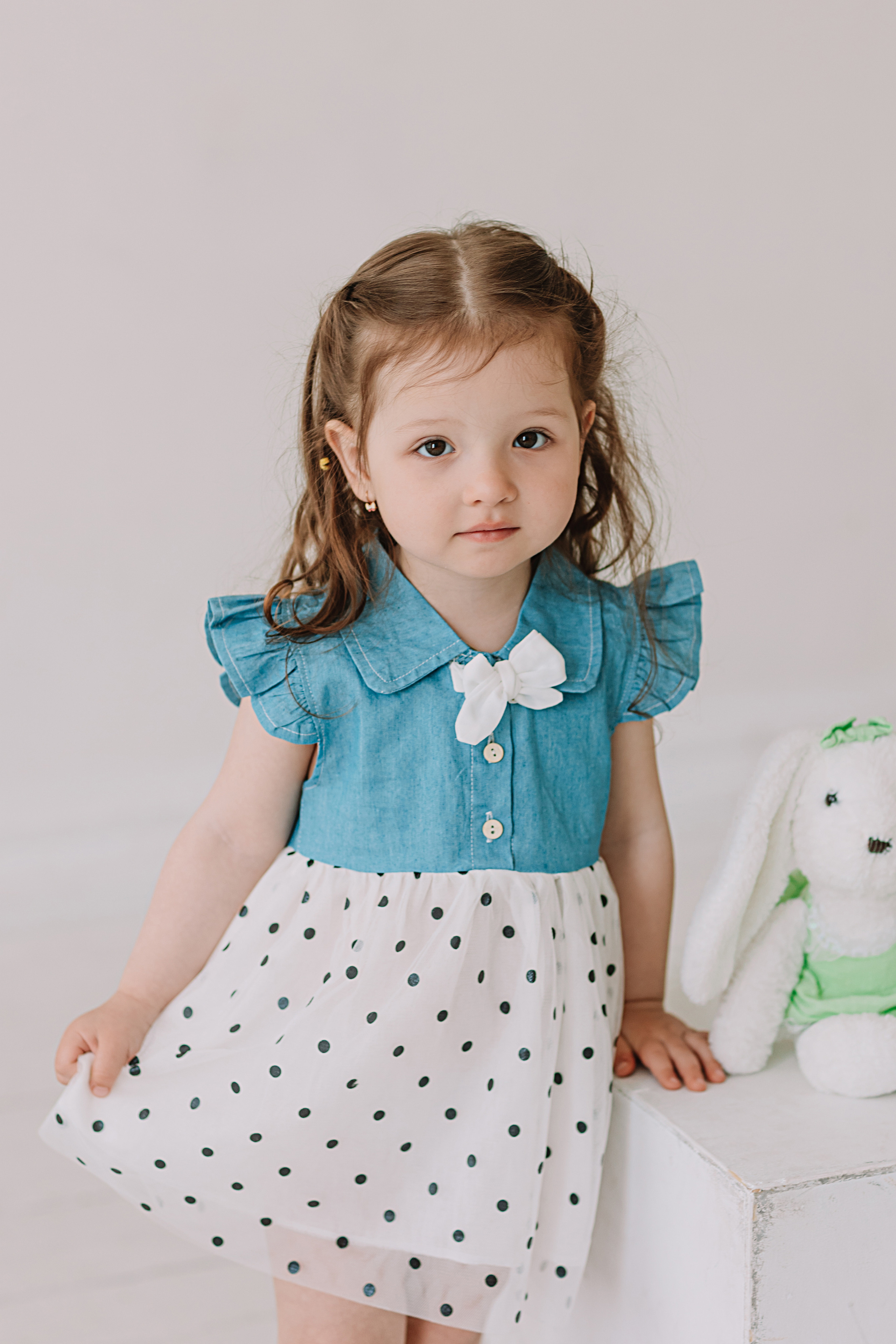 Младшая группа садика в студии. Семейный фотограф Тюмень, фотограф на роды Салмина Мария