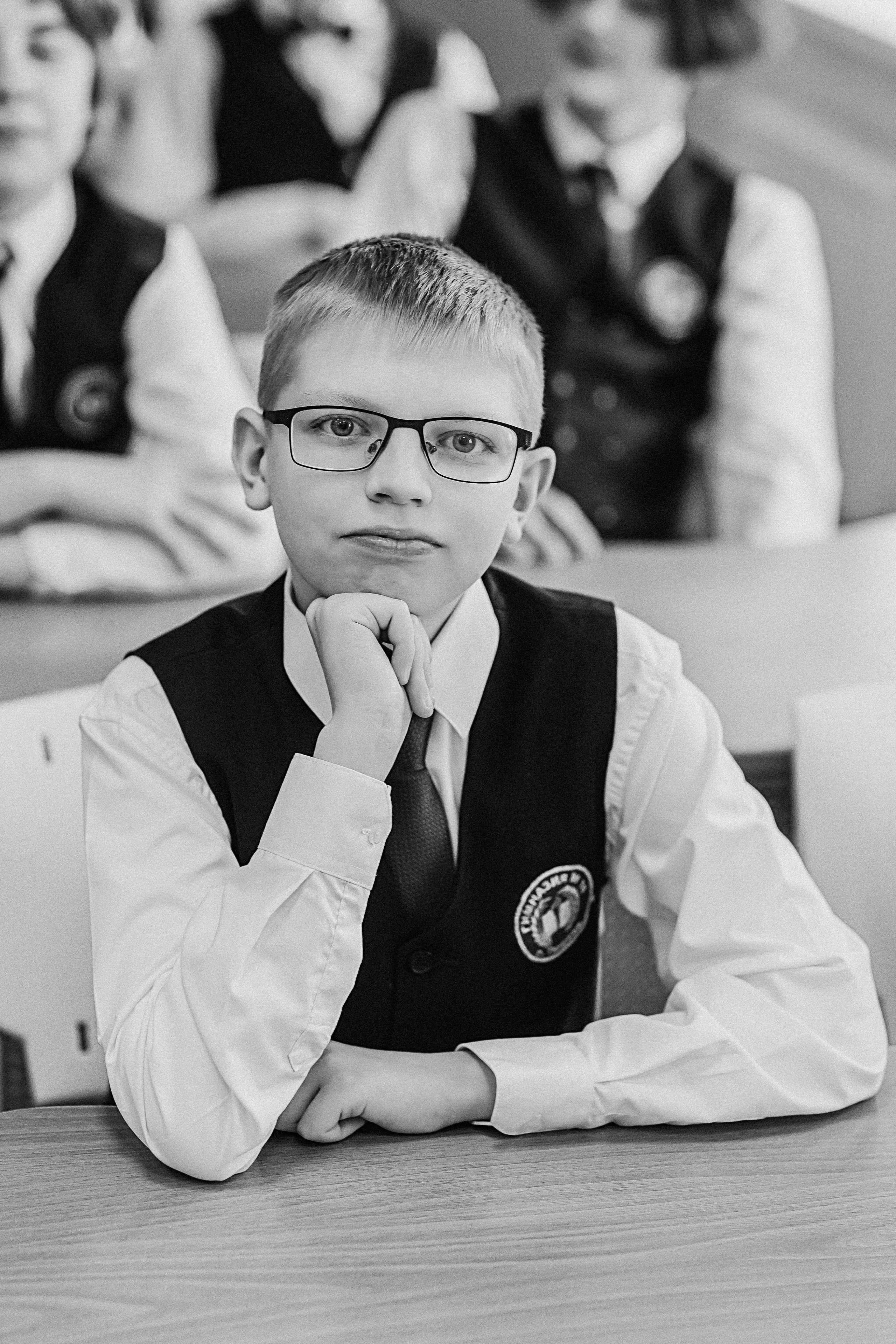 7 класс в кабинете. Семейный фотограф Тюмень, фотограф на роды Салмина Мария